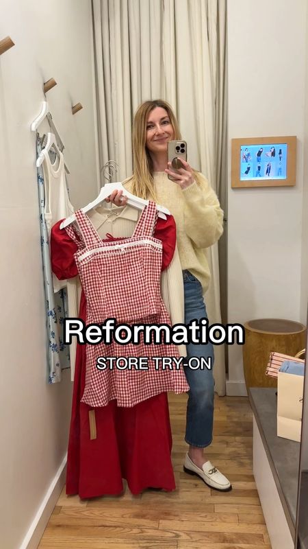Reformation Spring Collection has some gorgous piece. The red linen midi dress is perfect for any occasion, you can dress it up or down and feel comfortable in every way you style it. The recycled cashmere oversized cardigan is cloud soft and very versatile! The mini off the shoulder gingham dress is so fun! And the top in matching fabric is playful and sweet. If you are looking for spring / summer ootd, look no further 