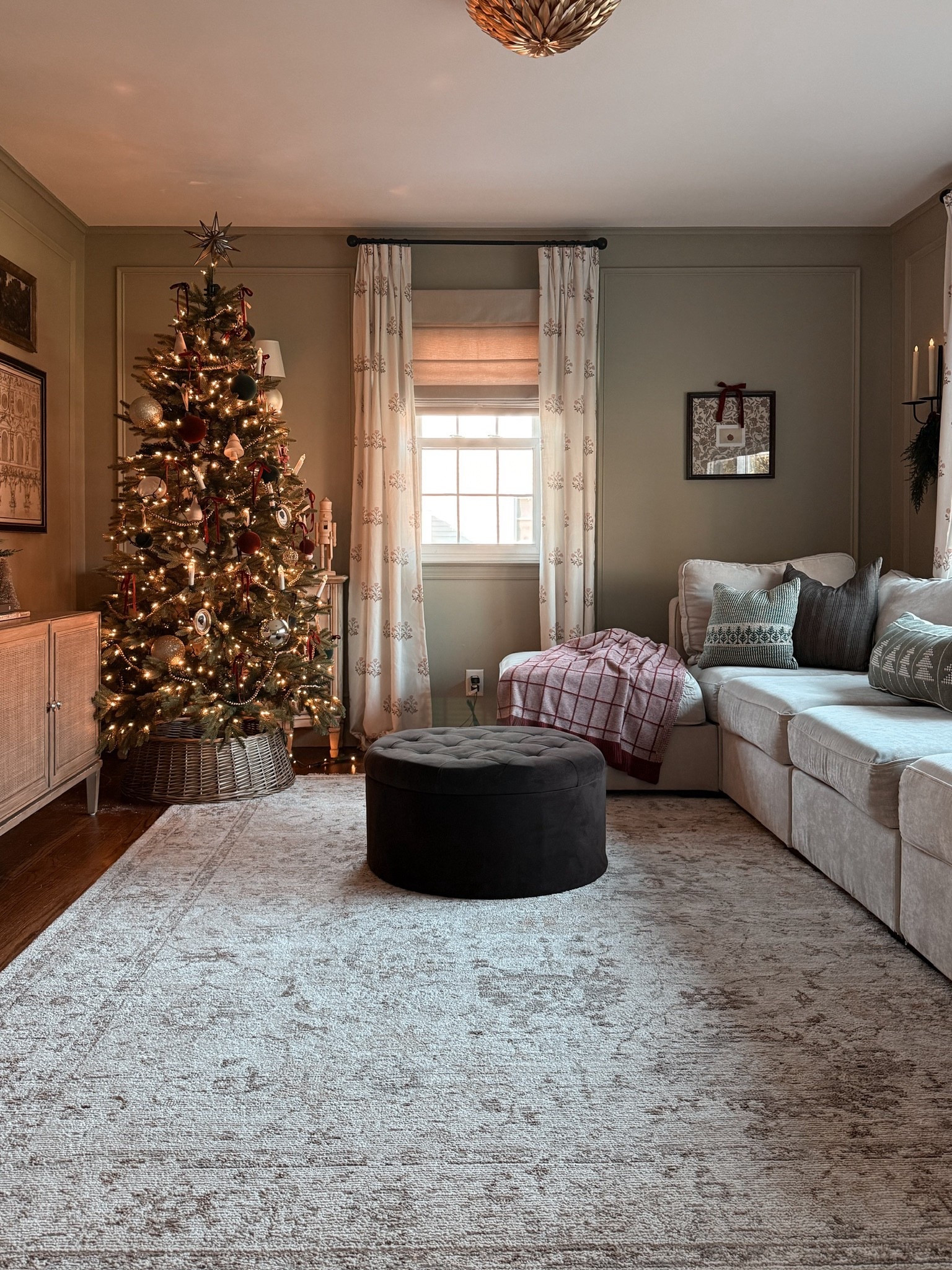 Christmas in the living room 

#LTKSeasonal #LTKHome #LTKHoliday