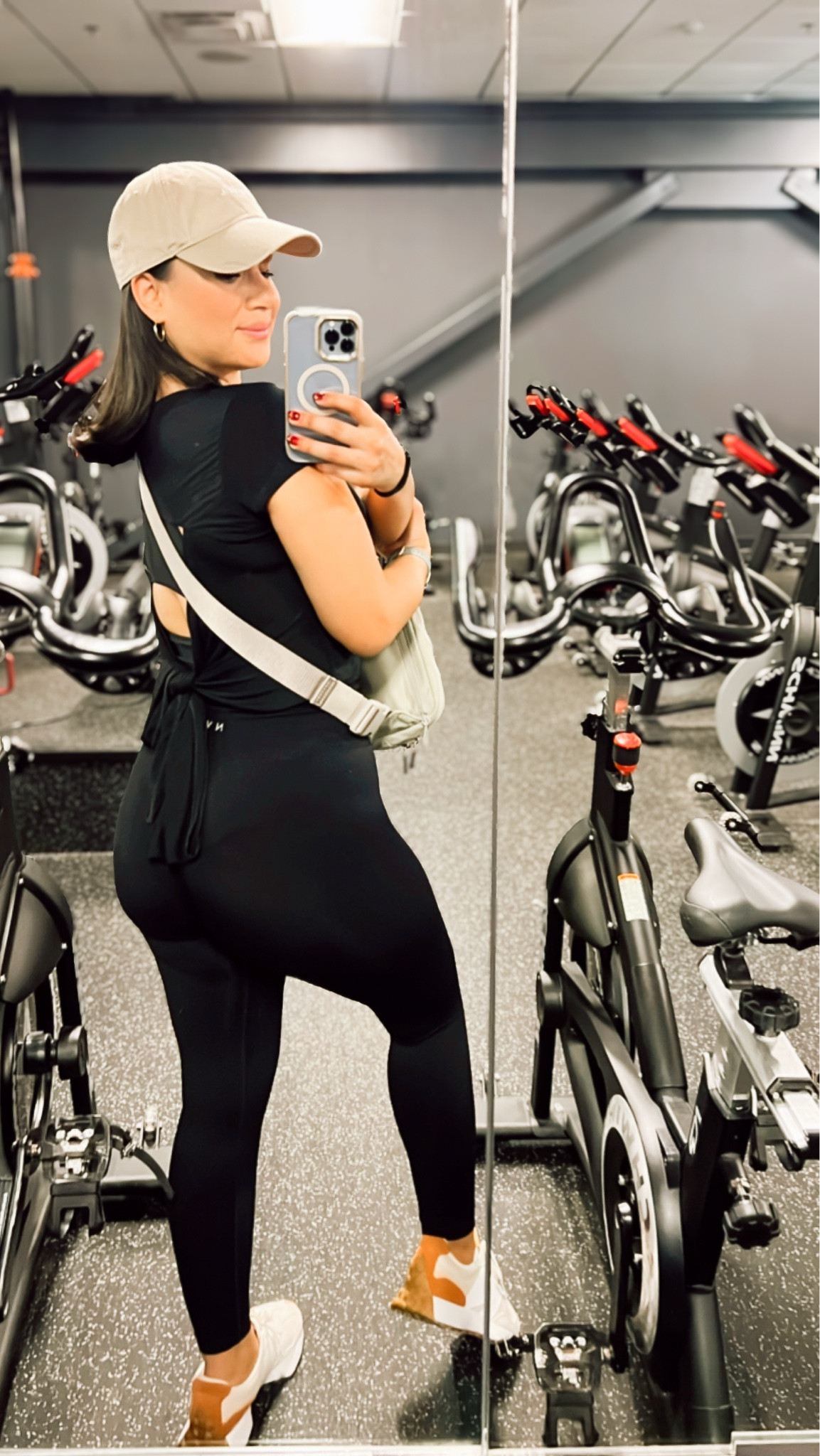 Athletic wear. Athleisure. Gym outfit. Activewear. 

#LTKActive #LTKFitness #LTKMidsize