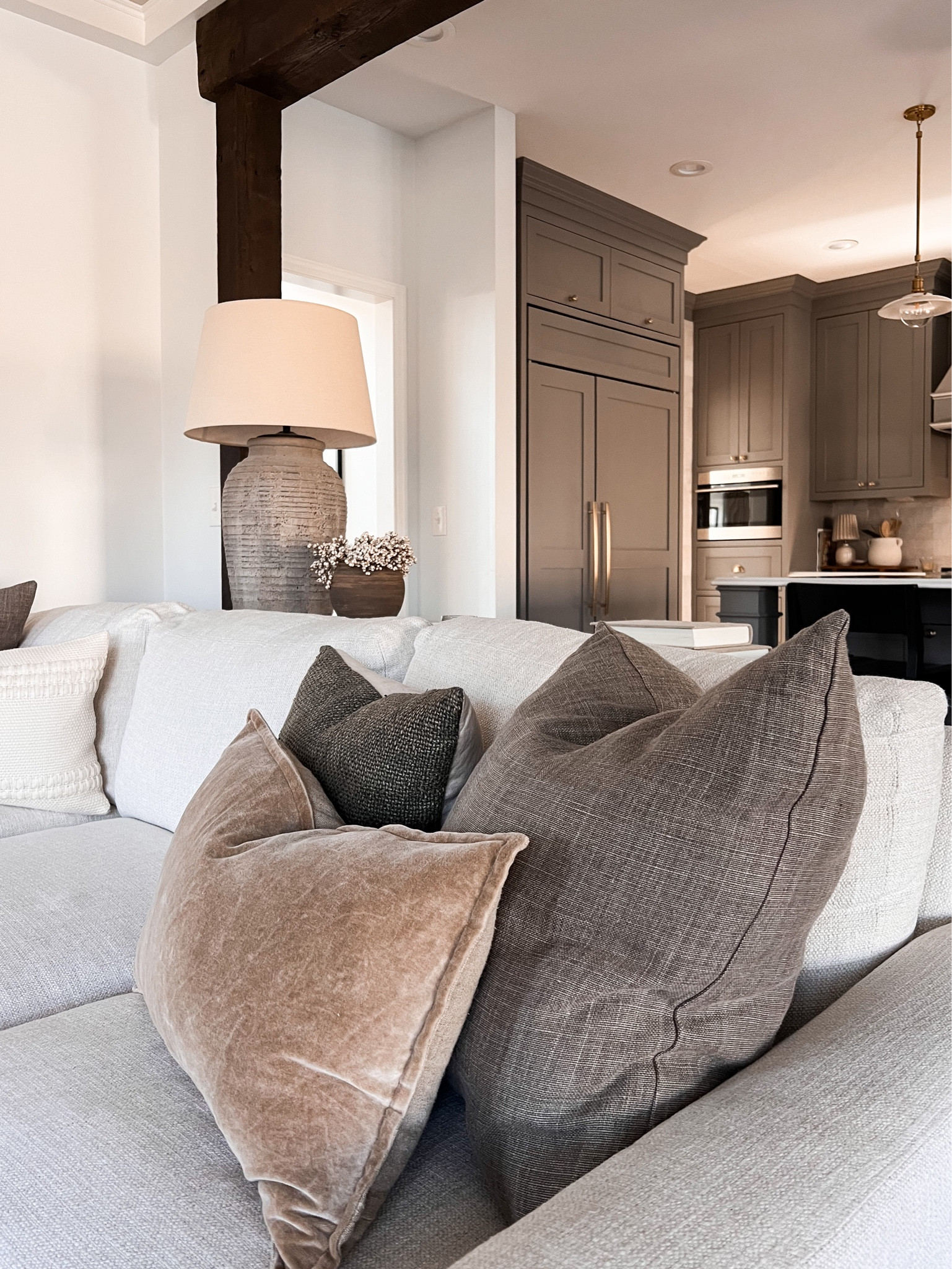 Spring pillow combo with a mood! 

#LTKstyletip #LTKhome