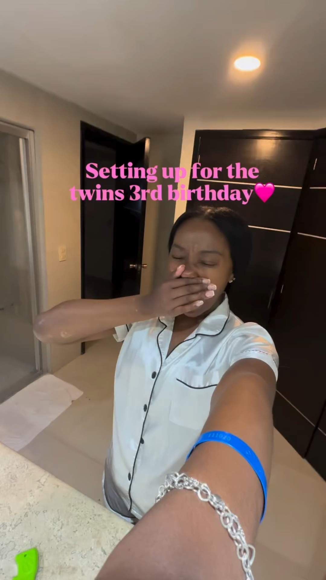 My babies are officially 3, and im still in shock— that im really a whole mom lol... & to 3 year olds🥹🩷 

#explore #twin #explorepage #twinmom #twintoddlers #momlife #momblogger #twinsofinstagram #toddlersofinstagram #dayinalife  #birthday #toddlerbirthday #3rdbirthday #birthdaysetup