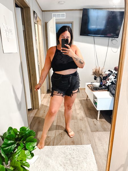 Perfect high waisted distressed shorts from American Eagle 

Plus size fashion, curvy, midsize, shorts, denim shorts, AE 

#LTKFind #LTKcurves #LTKmidsize