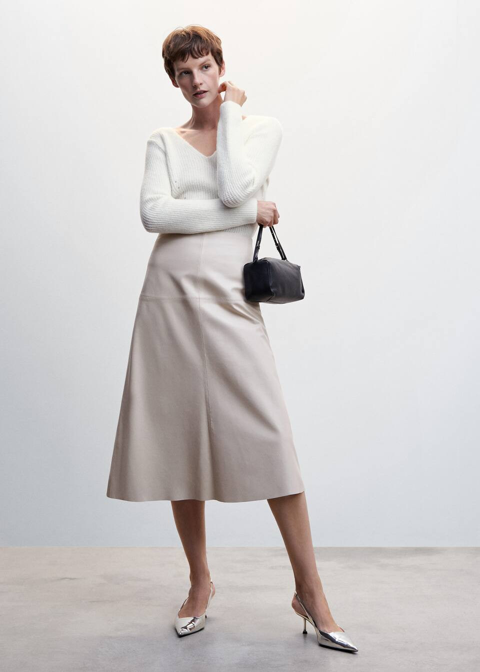 Recherche: Pull ecru col v (27) | Mango France | MANGO (FR)