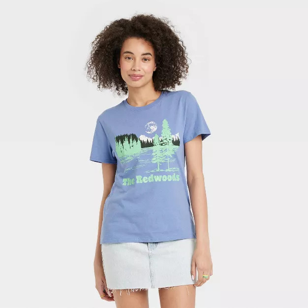 Women's The Redwoods Short Sleeve Graphic Boyfriend T-Shirt - Blue | Target