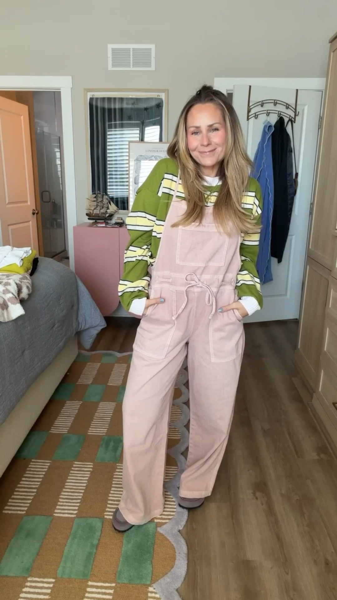 This combo shouldn’t work… but somehow it just does. Cozy layers, soft textures, and an outfit that feels comfortable and cute — which is all I want in winter right now.  Nothing fussy, nothing stiff. Just pieces I actually reach for and feel good wearing.




#LTKPetite #LTKgrwm #LTKootd