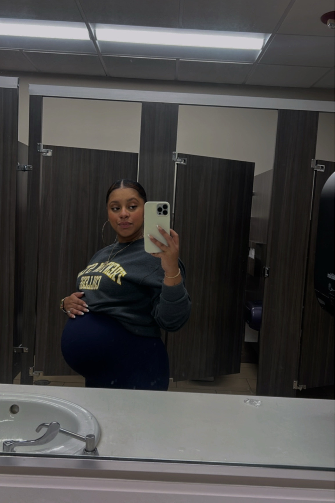 Physical therapy means comfy outfits 

#LTKFindsUnder50 #LTKActive #LTKBump