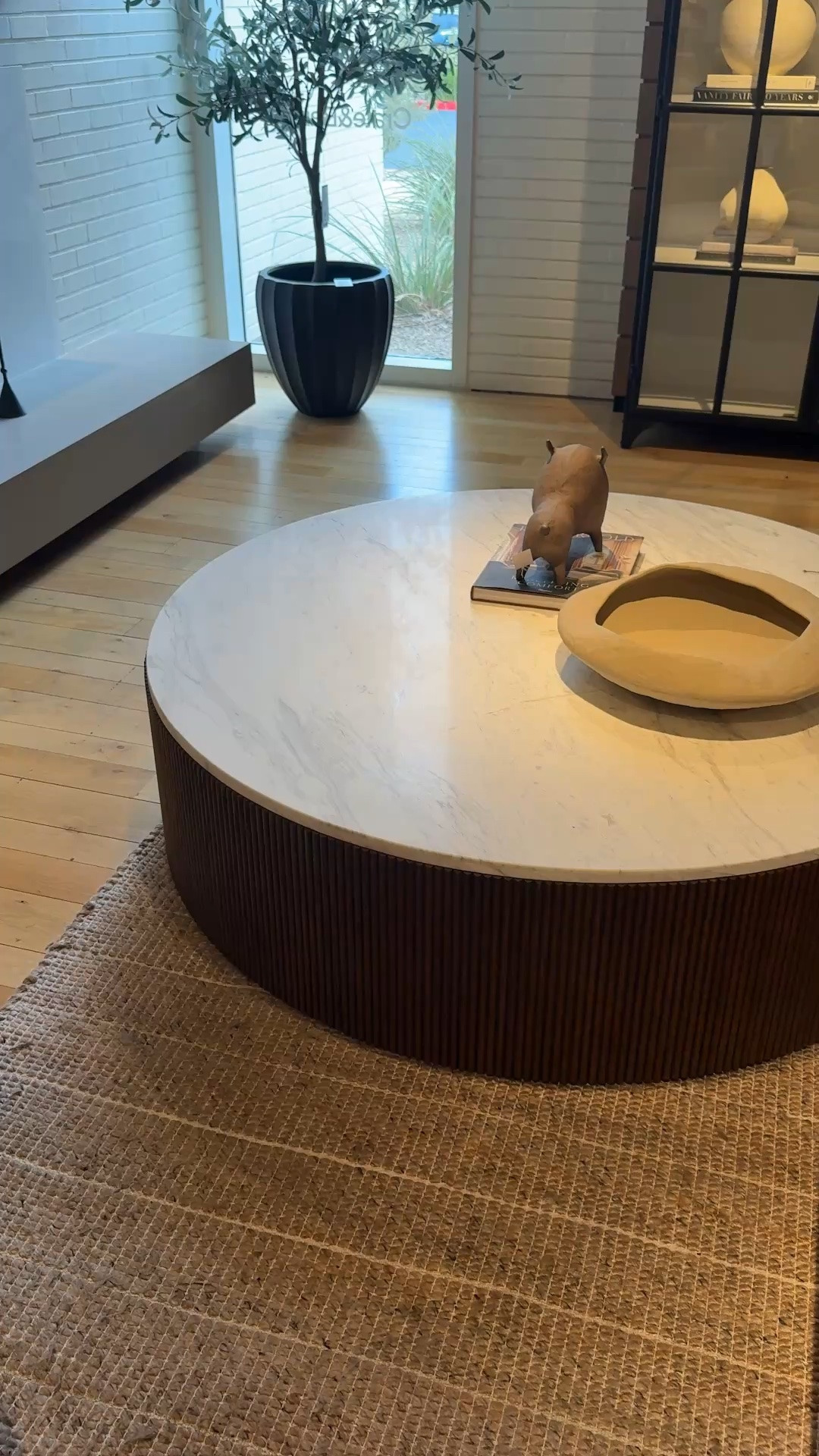 Coffee table

#LTKHome #LTKmomlife #LTKdayinmylife