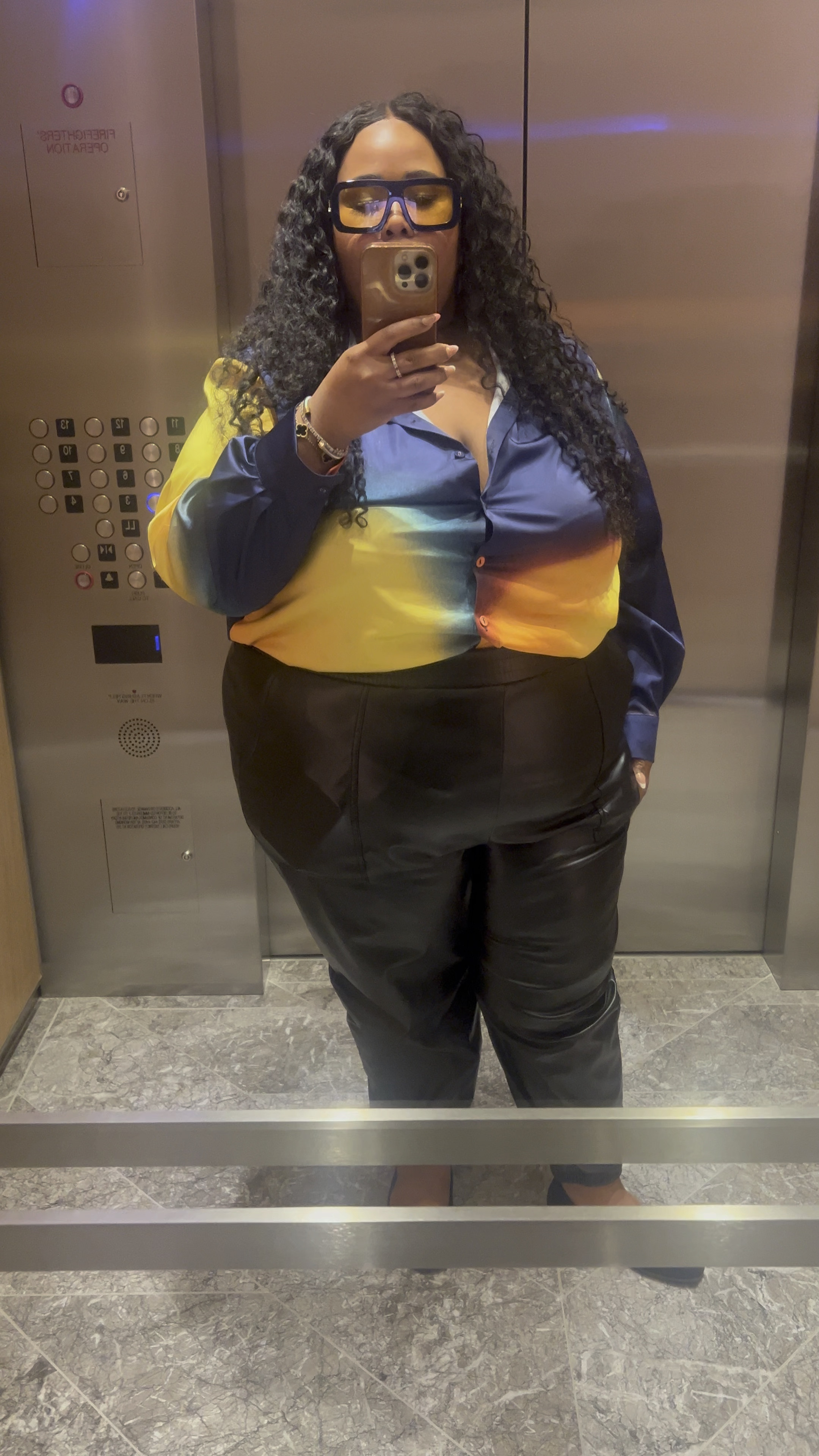 I had to add a pop of color to my end of the week work attire! 
Blouse- Amazon Drop x Kela Walker
Pants- Shein
Flats- Fashion Nova
Sunglasses- Lorvae

#LTKplussize #LTKworkwear #LTKstyletip