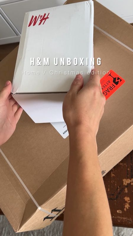 H&M Home Unboxing - Glasuntersetzer und Weihnachtsdeko 🎄🫶🏼

#LTKHoliday #LTKHolidaySale #LTKSeasonal