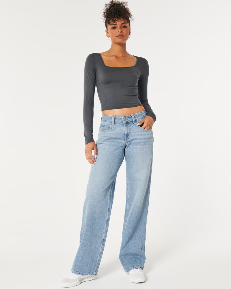 Low-Rise Light Wash Baggy Jeans | Hollister (US)
