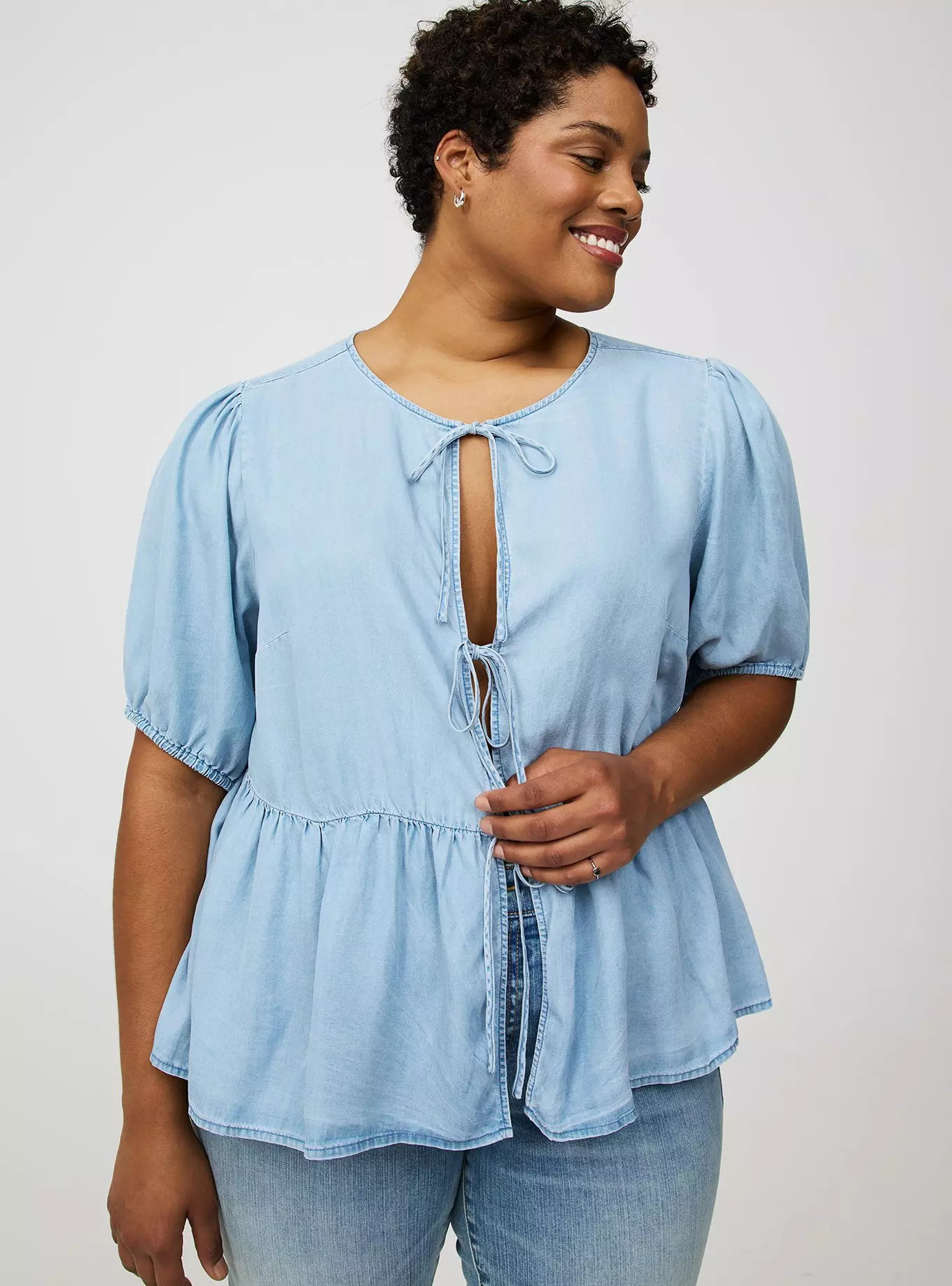 Tie-Front Puff Sleeve Blouse | Torrid (US & Canada)