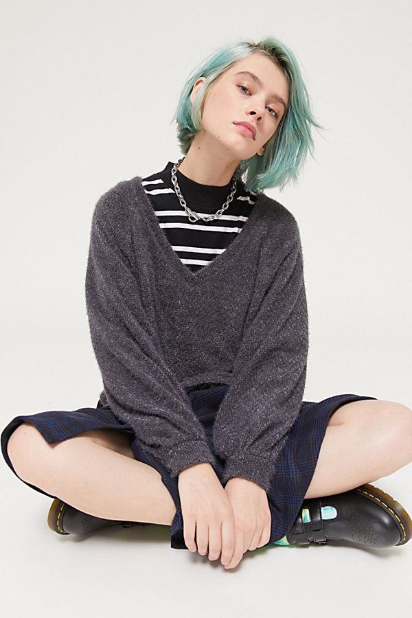 UO Leo Oversized V-Neck Sweater - Grey Xs at Urban Outfitters | Urban Outfitters (US and RoW)