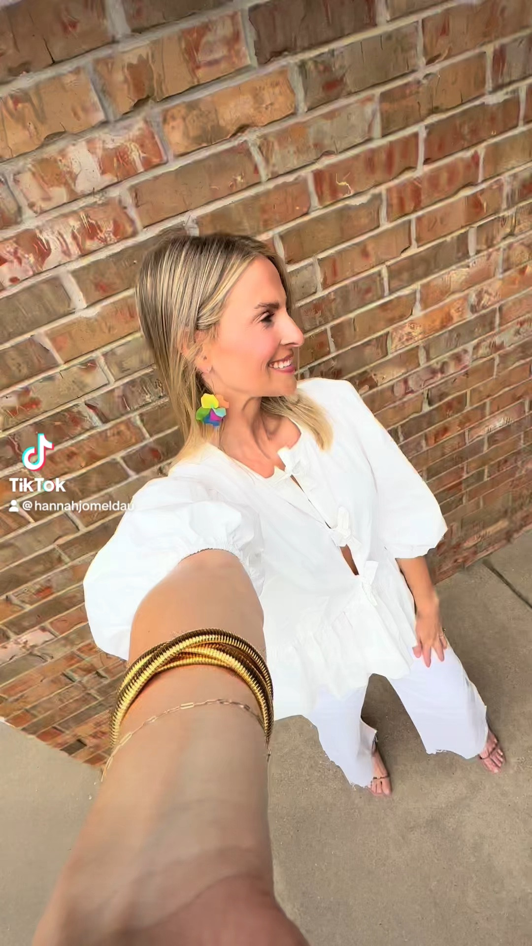 These statement earrings!😍