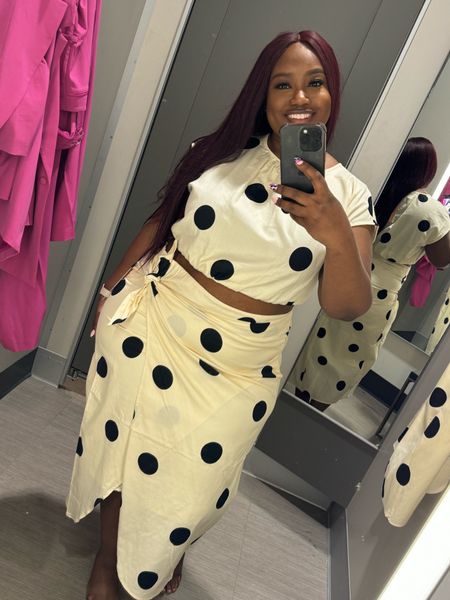 Love me some polka dots! 
Wearing: XXL top
Wearing: 18 skirt