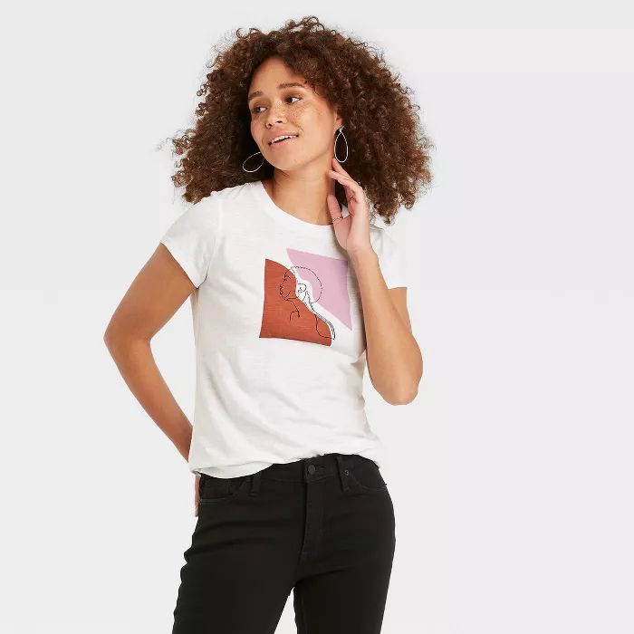 Women's Short Sleeve Graphic T-Shirt - Universal Thread™ | Target