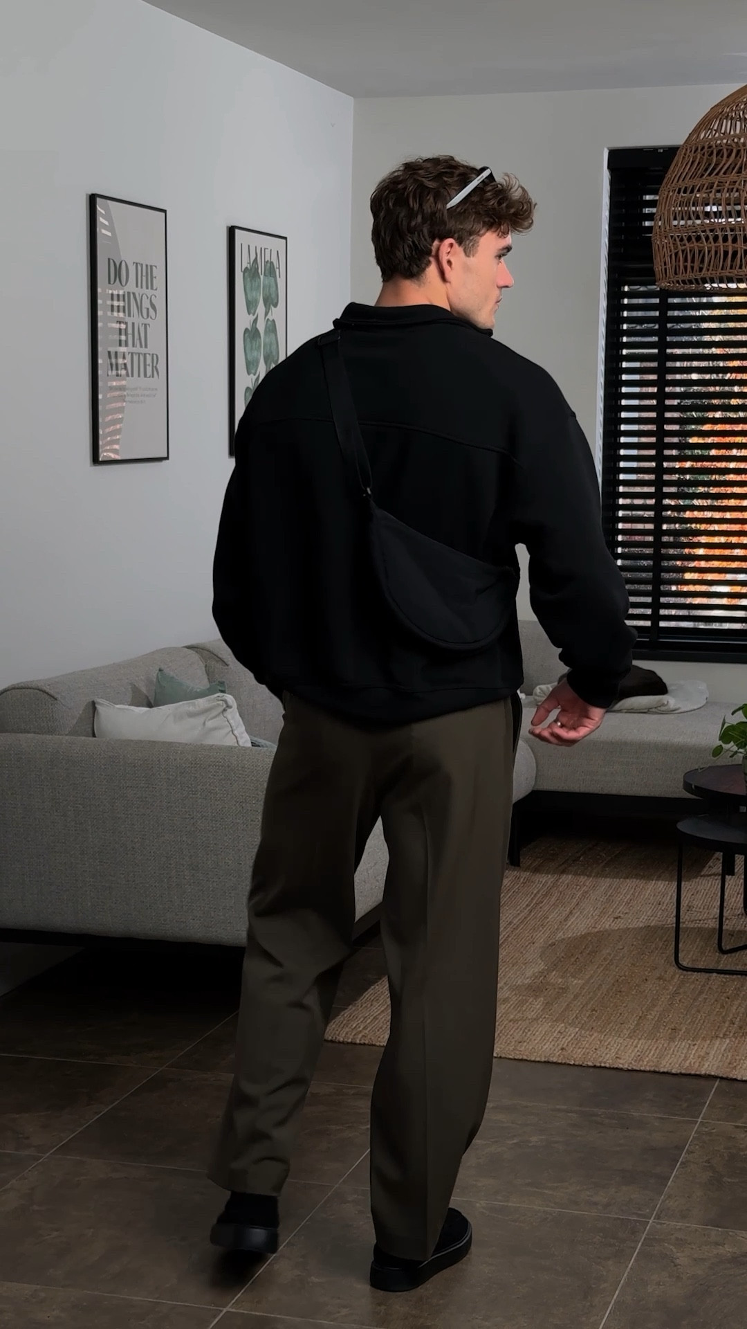 Sweater: XL
Pants: XL

I’m 1.86m/6’1ft and 90kg/200lbs
#ltkmenswear 