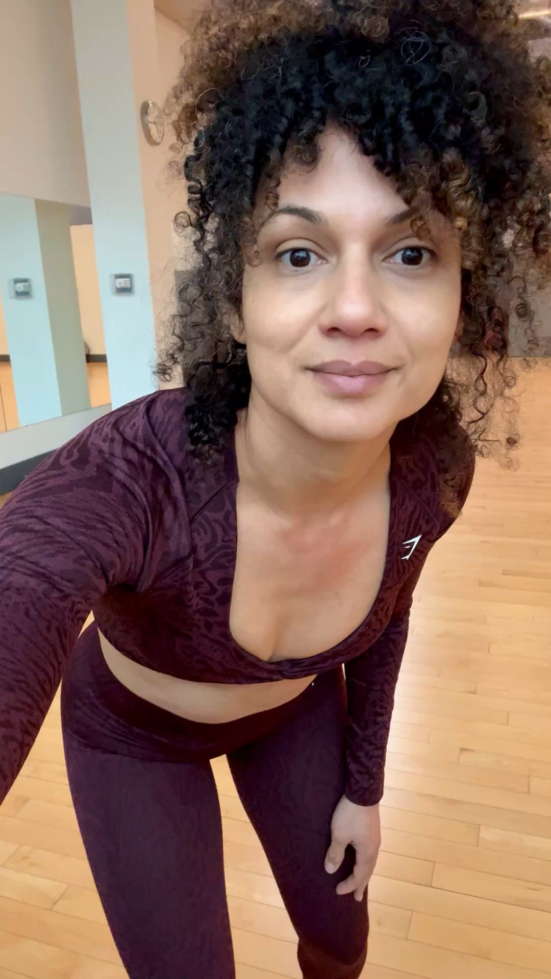 Workout gear for fashionable women! Im in the small in both pieces. They run true to size. (The bottoms are snug but I think that intentional to create that snatched effect) 