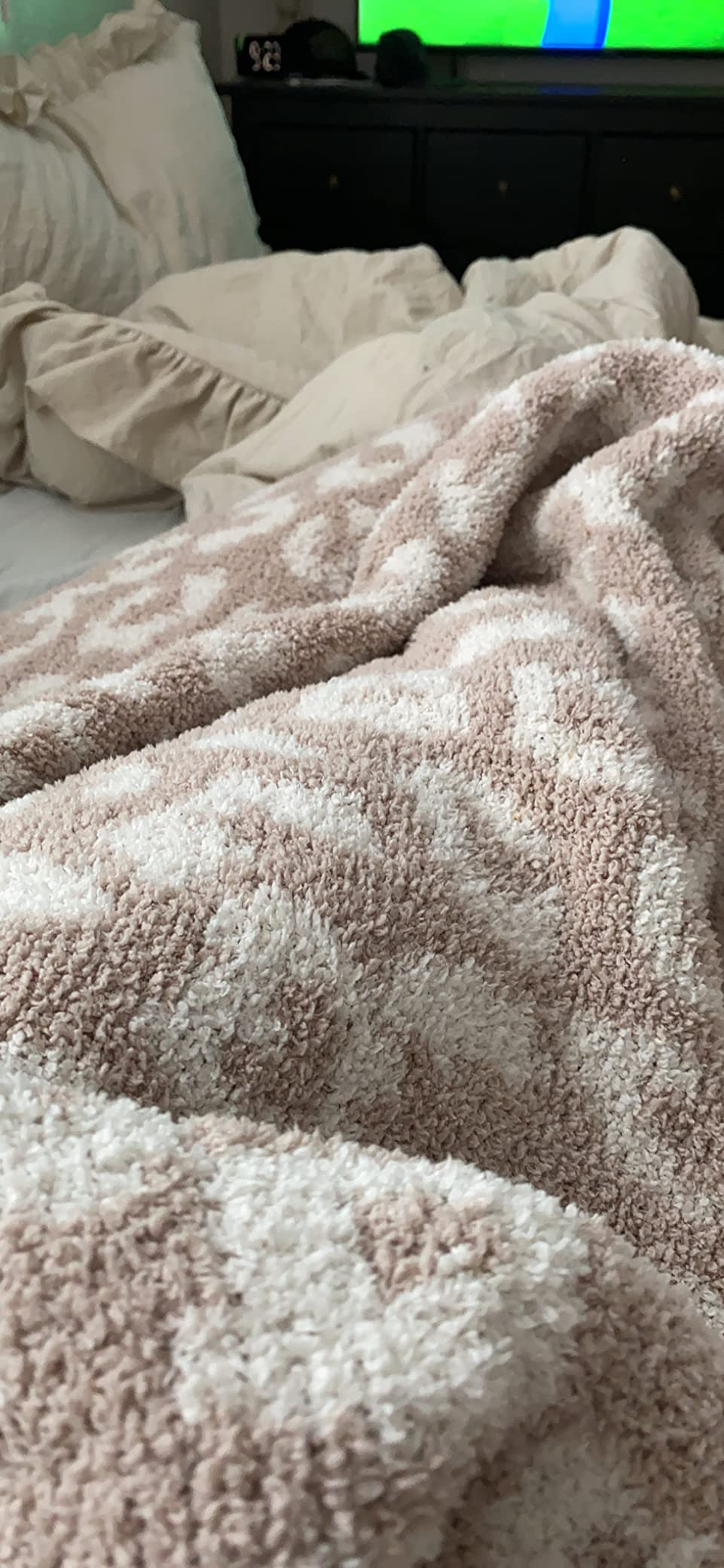 Super Soft Plush Leopard Blanket for Couch Lightweight Warm Fluffy Reversible Cheetah Throw Blank... | Amazon (US)