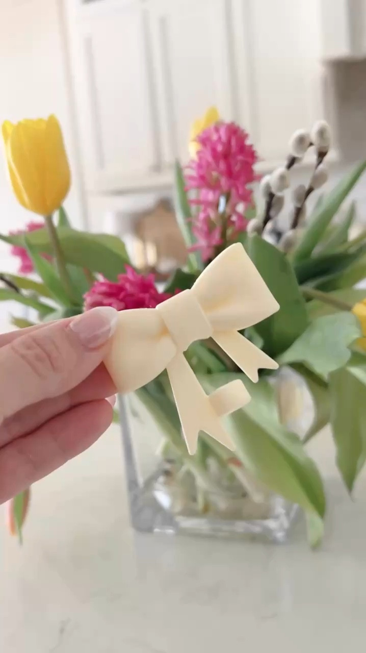 Mira que belleza encontre para tu stanley #amazonfinds #stanley #bow 

#LTKFamily #LTKSeasonal #LTKHome