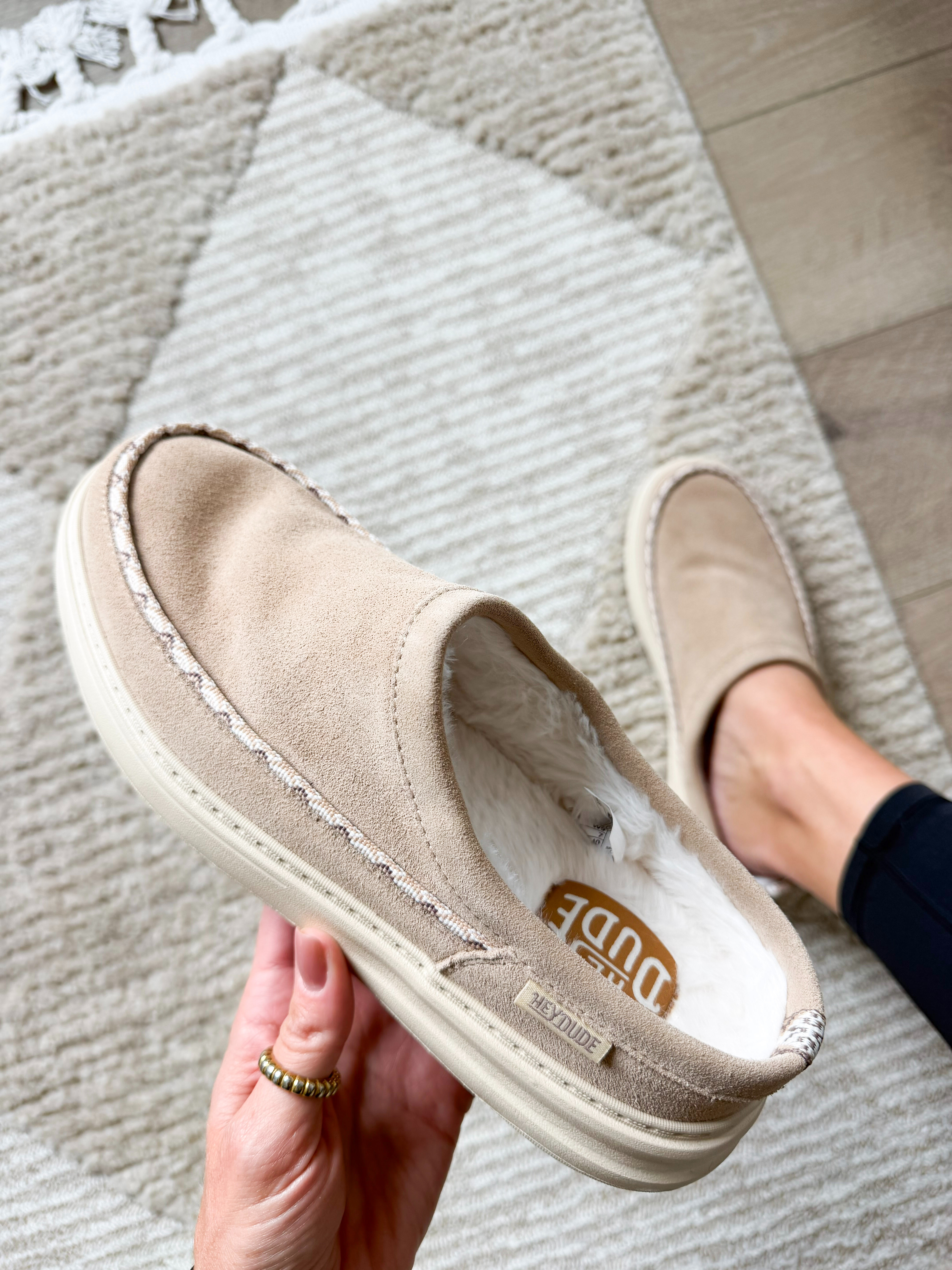 Loving these new slippers for the cozy fall vibes!

neutral shoes, tan slippers, Hey Dude, fall shoes, fall footwear, suede slippers 

 #LTKgrwm #LTKootd #LTKmomlife