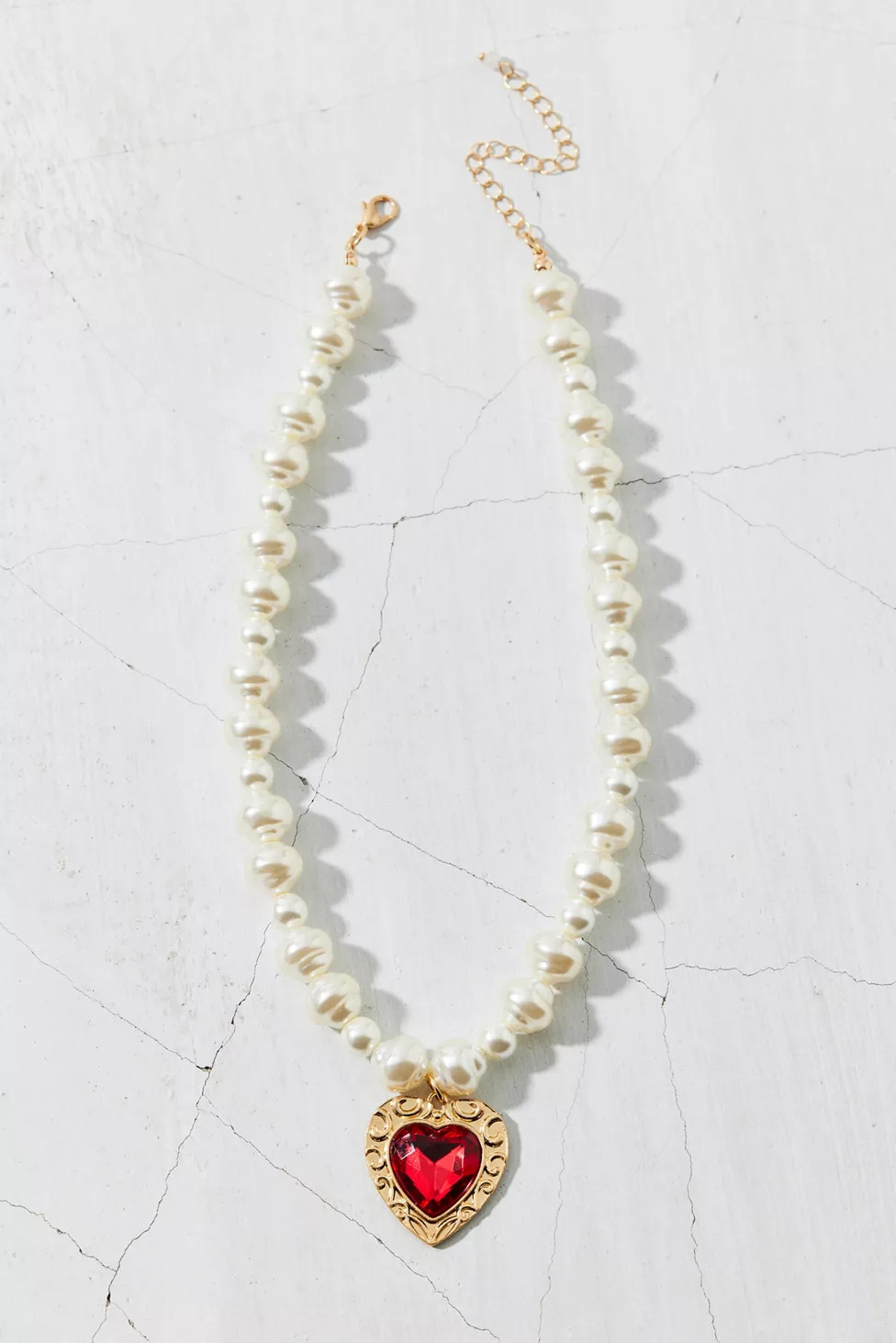 Aphrodite Rhinestone Heart Pearl Necklace | Urban Outfitters (US and RoW)