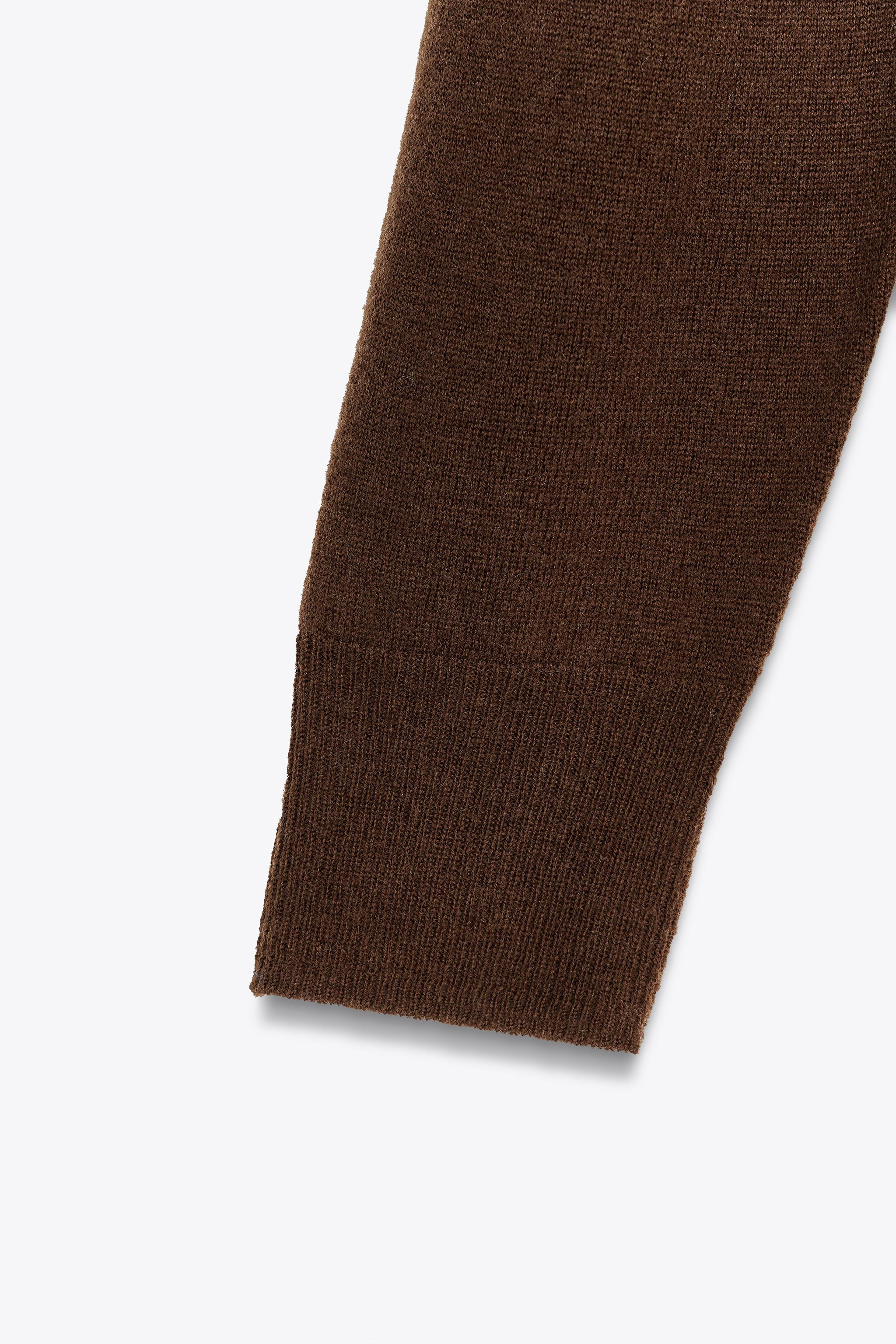 EXTRA-SOFT 100% WOOL V-NECK JUMPER | Zara AU