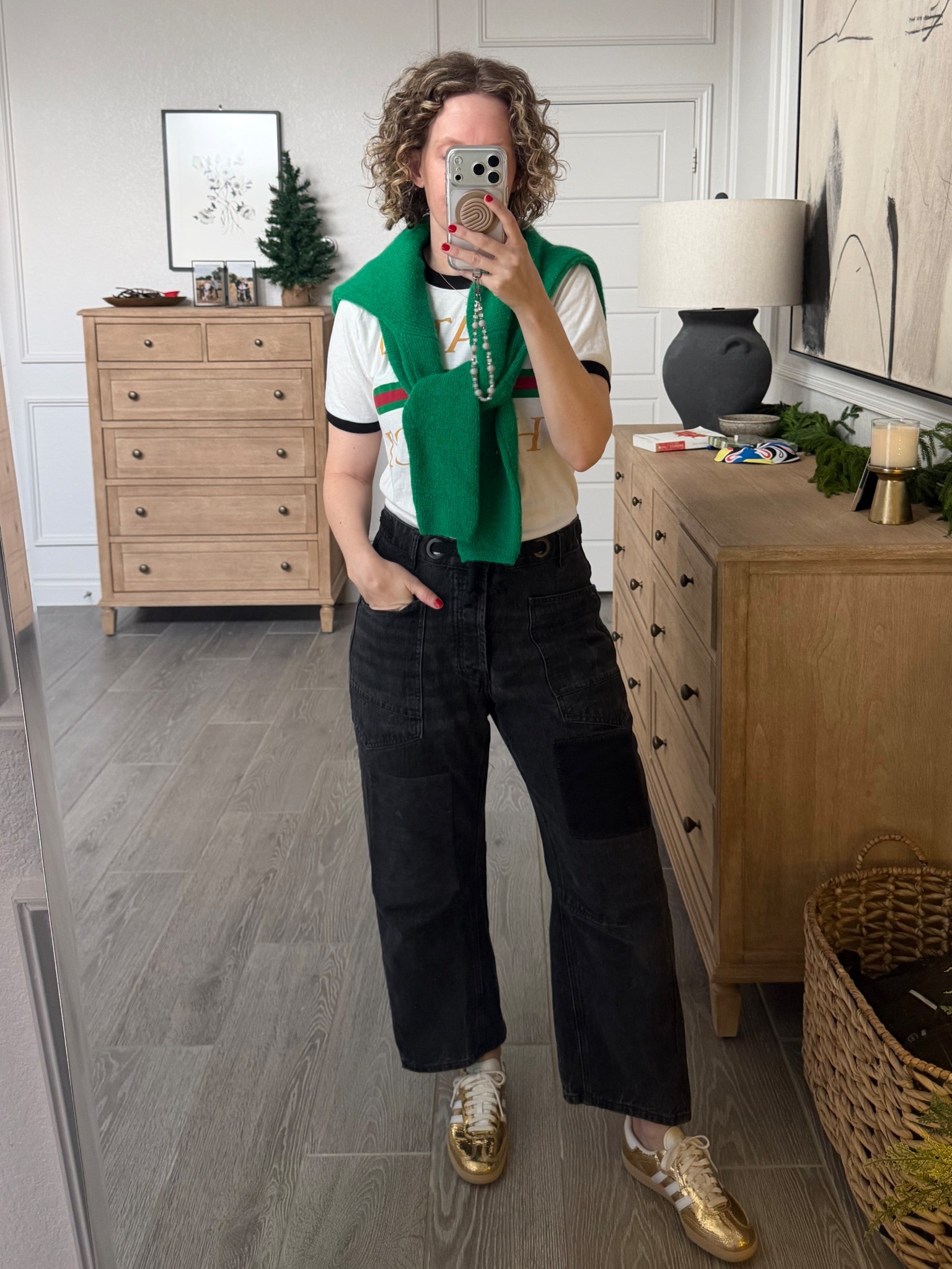 Size down in sweater (wearing an XS) 

#LTKmomlife #LTKGiftGuide #LTKHoliday