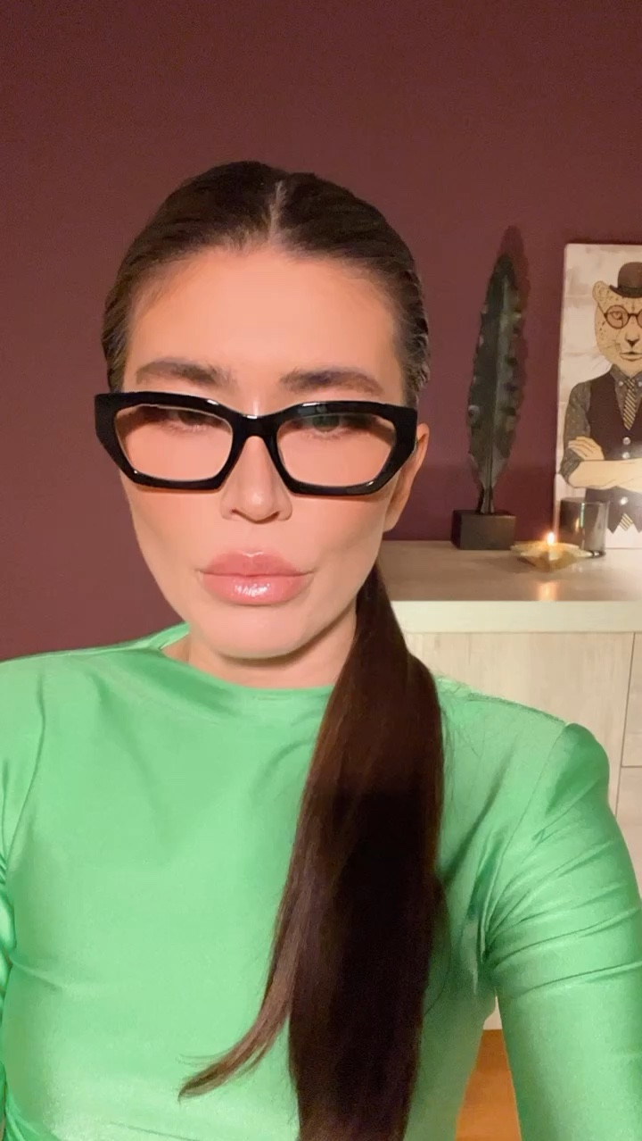 The light is everything 💡
Wearing my fave optical glasses 

#LTKstyletip #LTKbeauty #LTKVideo