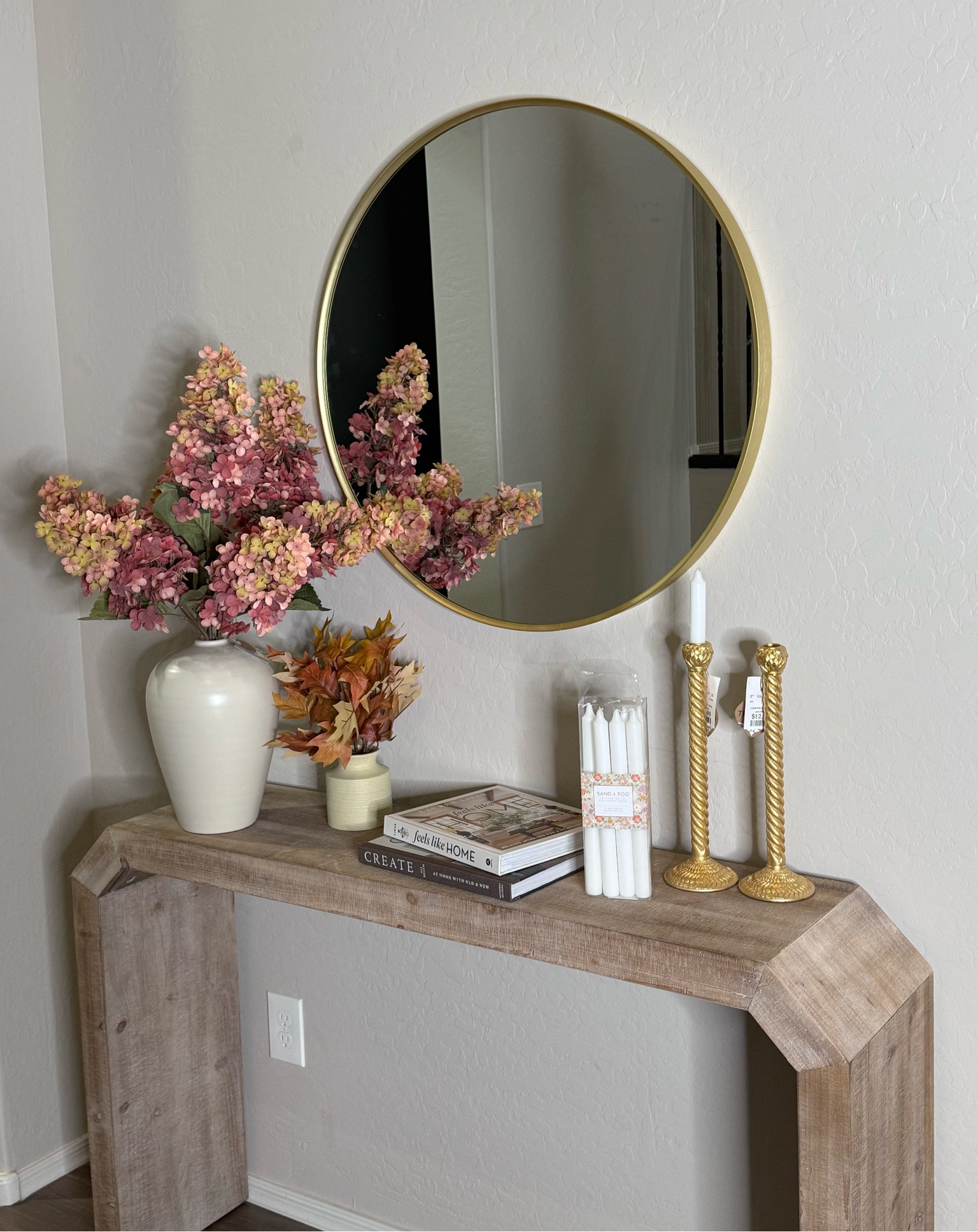 Fall vibes🤎🍂 #falldecor  #table
Decor from Homegoods✨

#LTKHome #LTKHoliday