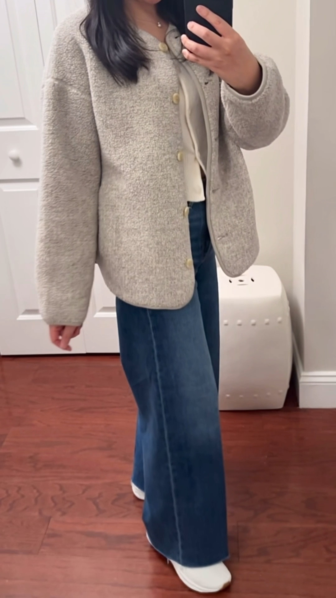 Sherpa Jacket with fleece lining. I took size XS which is an oversized fit. (I shared the wrong size last week.) I love this light grey color and it’s also available in other colors. I’m 5’ 2.5” and 115-116 pounds.

Paige petite wide leg jeans reviewed in this blog post: https://www.whatjesswore.com/2025/10/paige-anessa-petite-29-wide-leg-jeans-vs-quince-bella-stretch-wide-leg-jeans.html

Cropped cardigan is old from Mango.

#LTKFindsUnder50 #LTKOver40 #LTKPetite