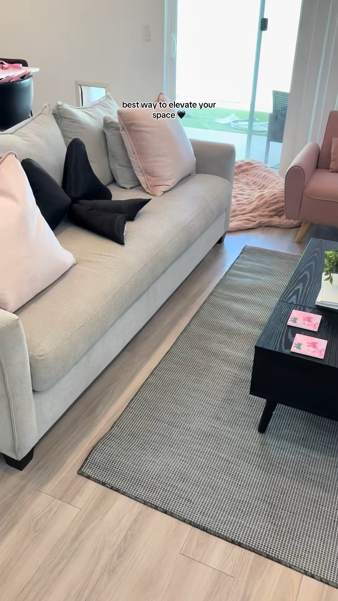 This rug goes with everything! 

#LTKHome #LTKvlog #LTKU