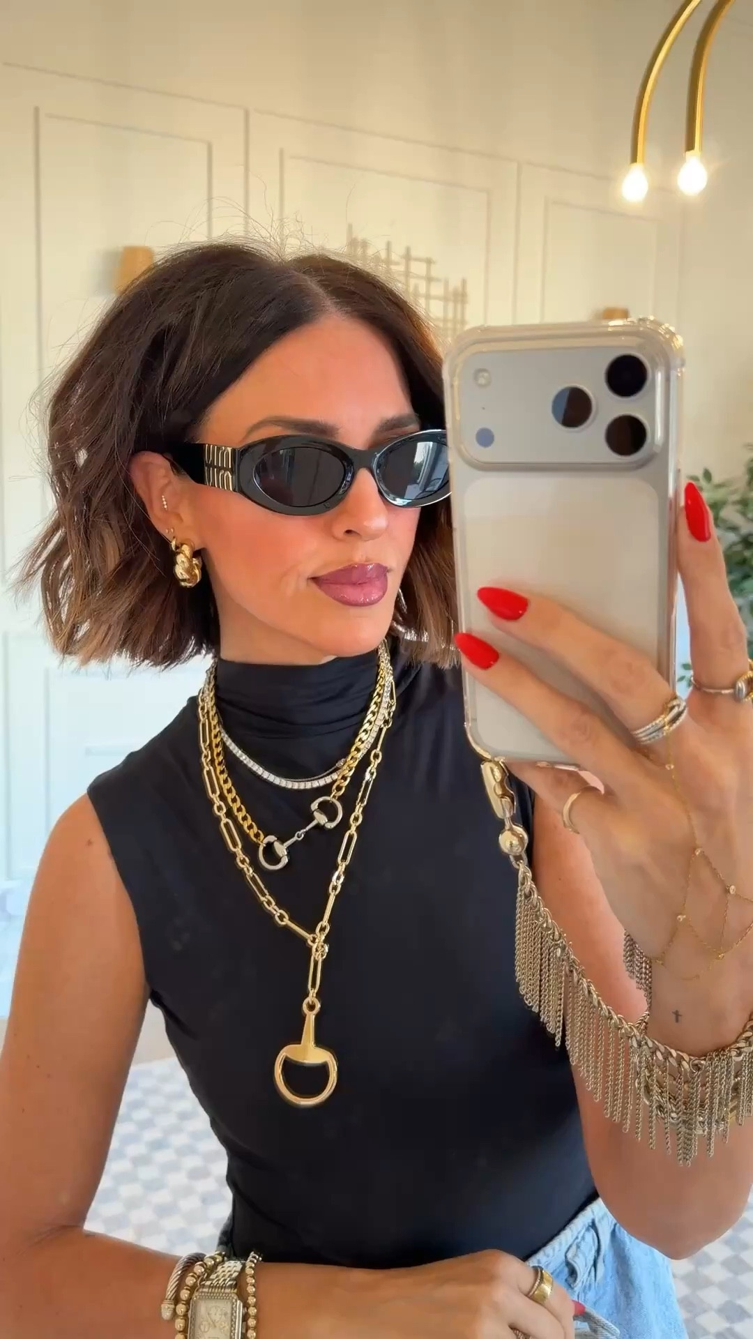 Paper bag shorts - size M
Bodysuit - size S
Necklaces - use code MOLLYANN for 40% off 
Shoes - run tts 



#LTKootd #LTKOver40 #LTKSeasonal