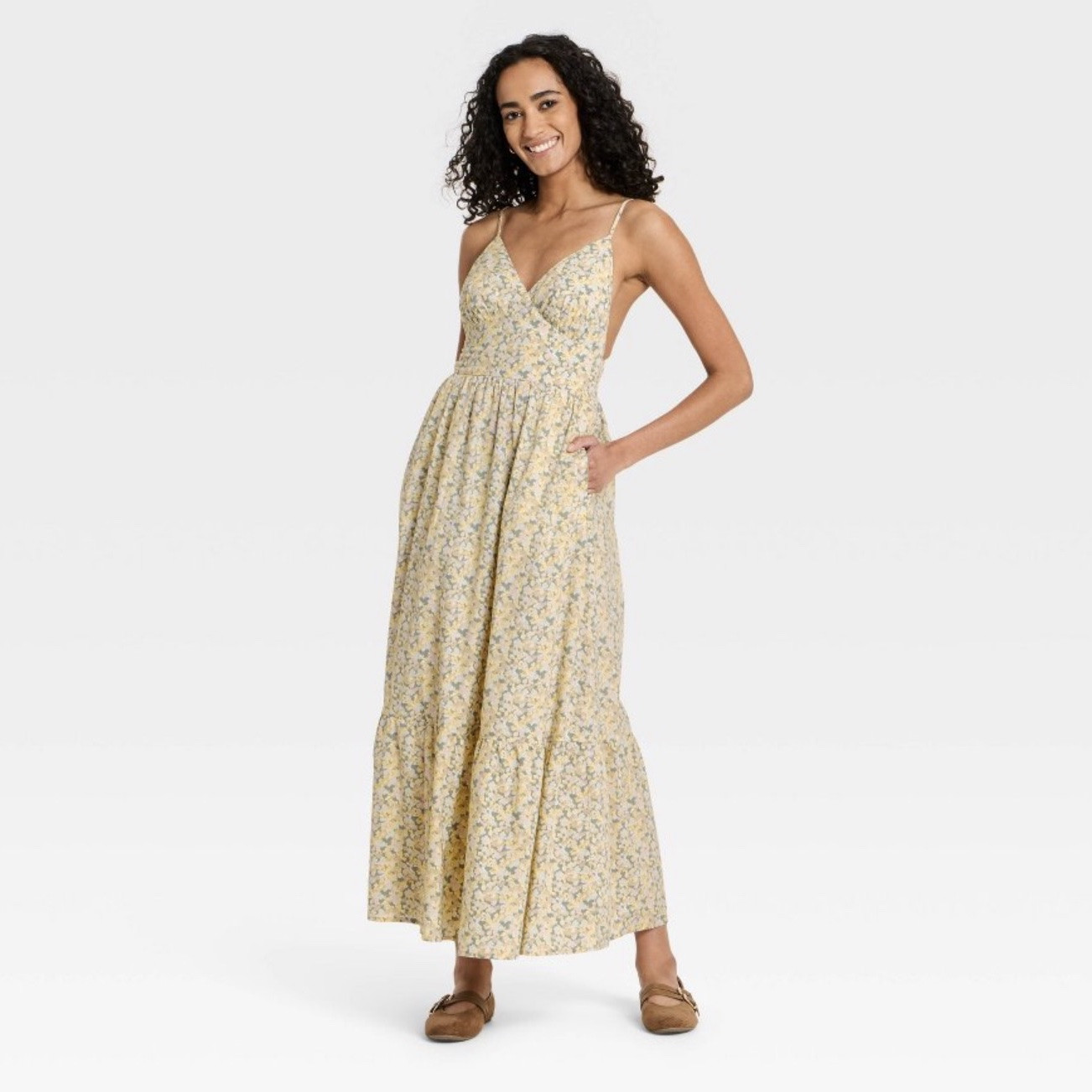 summer dresses

Hot TARGET find 🔥
This dress is selling fast!

Women's Pullover Maxi A-Line
Dress - @Target Yellow
Floral