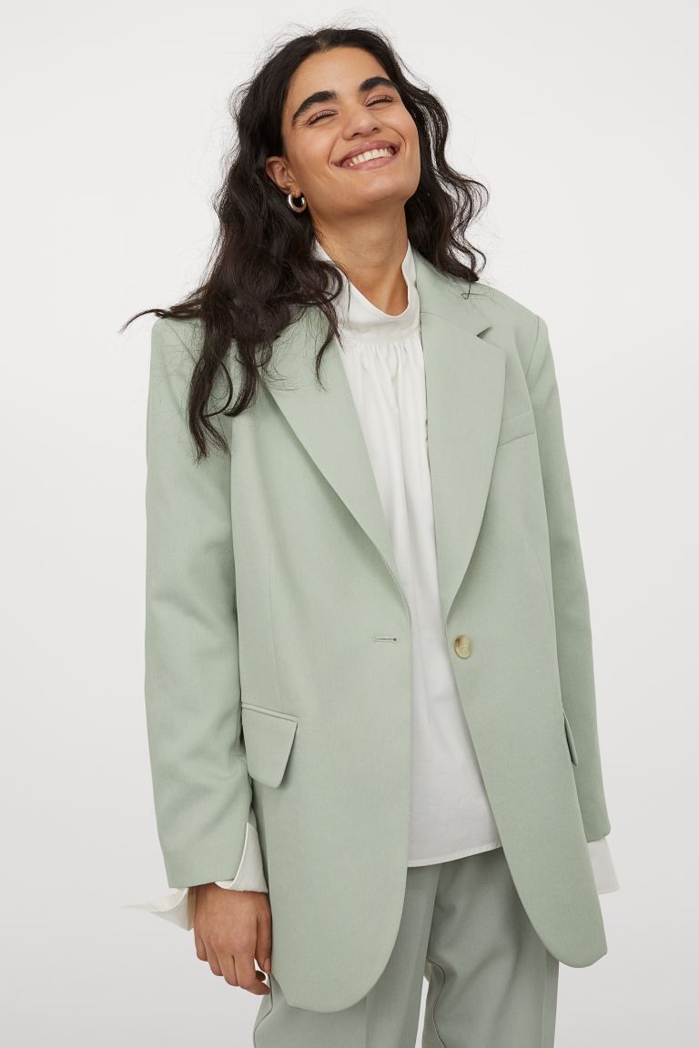 Oversized jacket in woven fabric. Wide notch lapels, one button at front, decorative chest pocket... | H&M (US + CA)