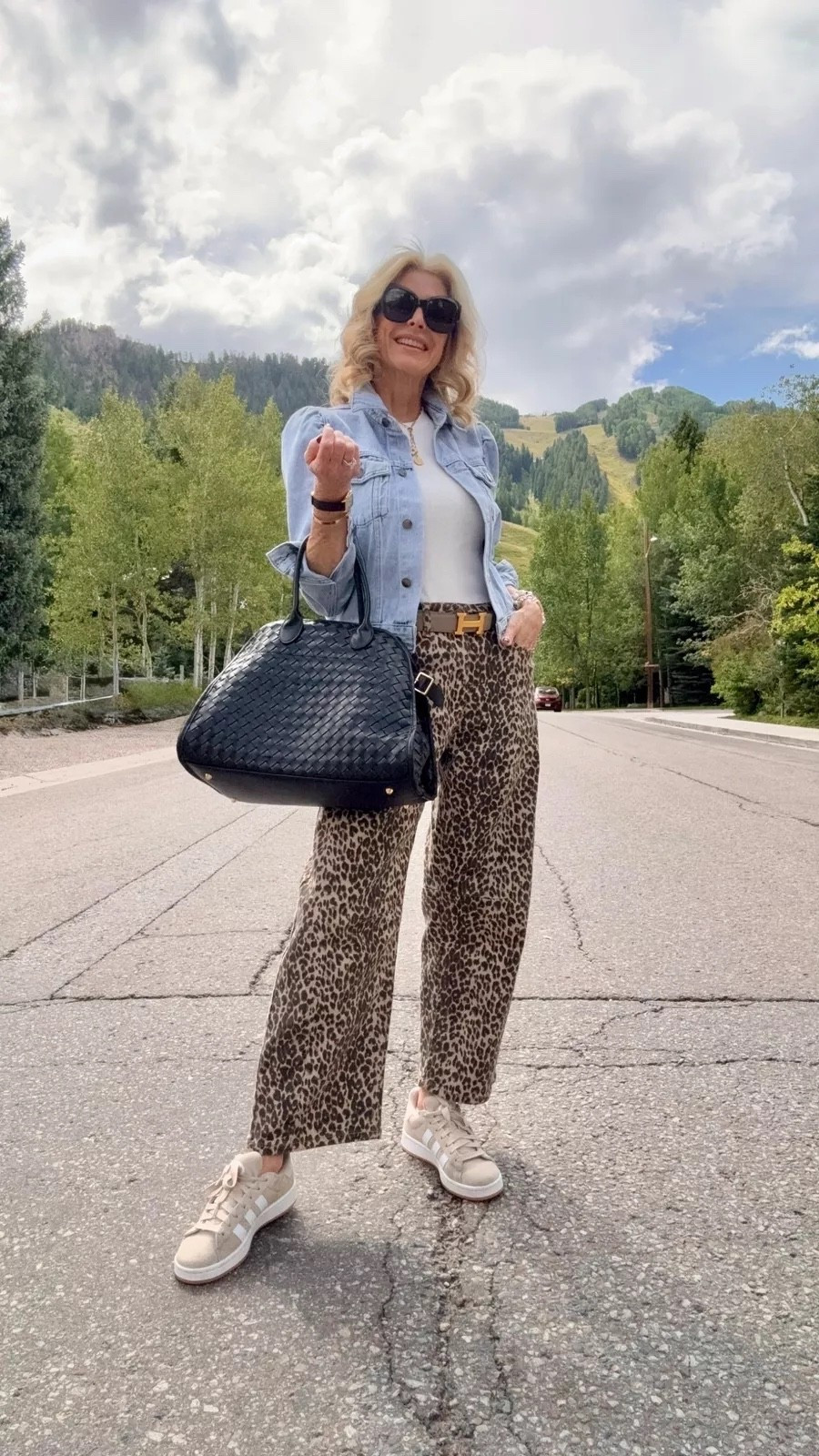 Hello fall and hello leopard! @Avara 

Size S/27

#LTKootd #LTKSeasonal #LTKOver40