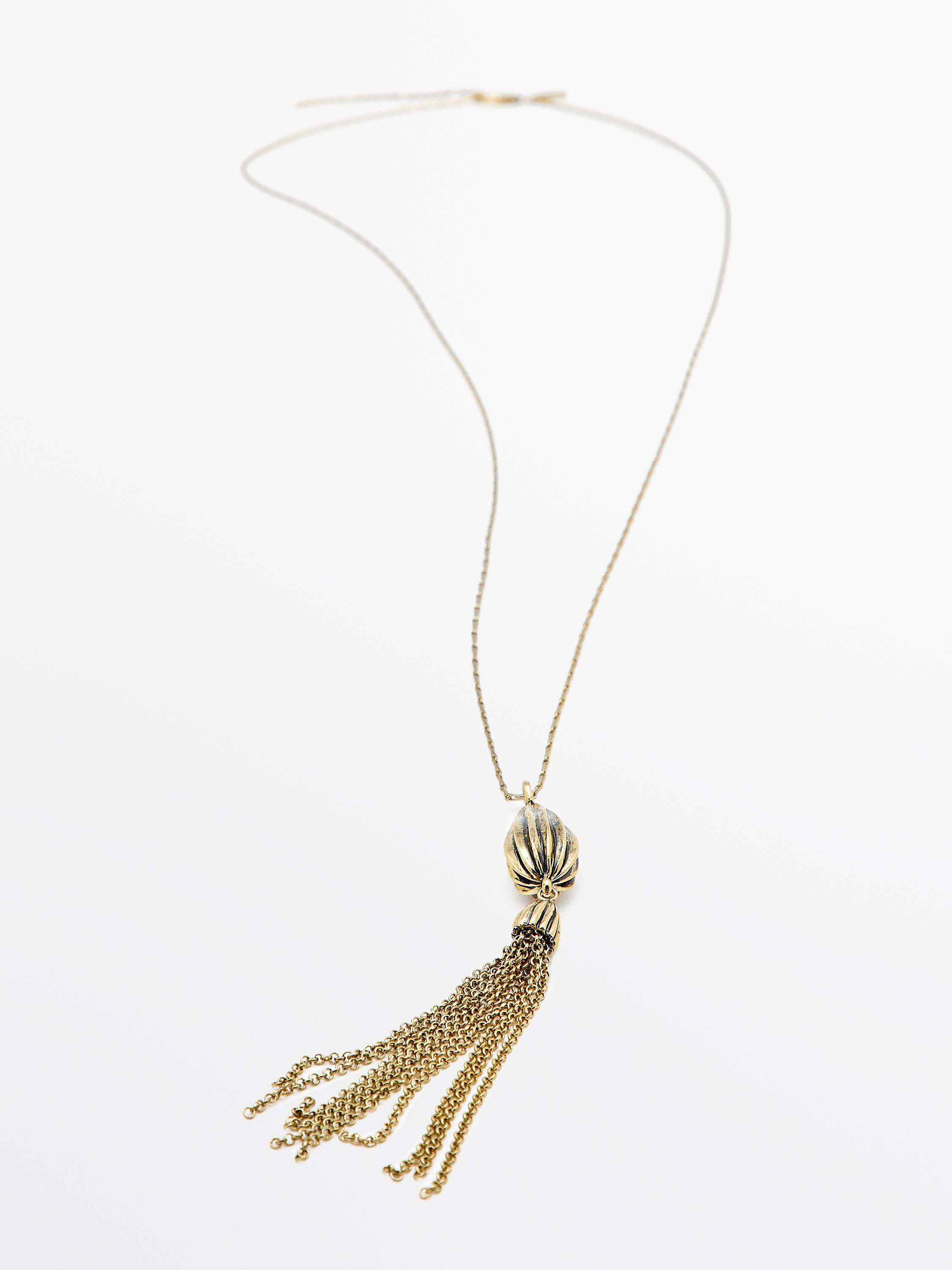 Long cocoa tassel pendant | Massimo Dutti UK