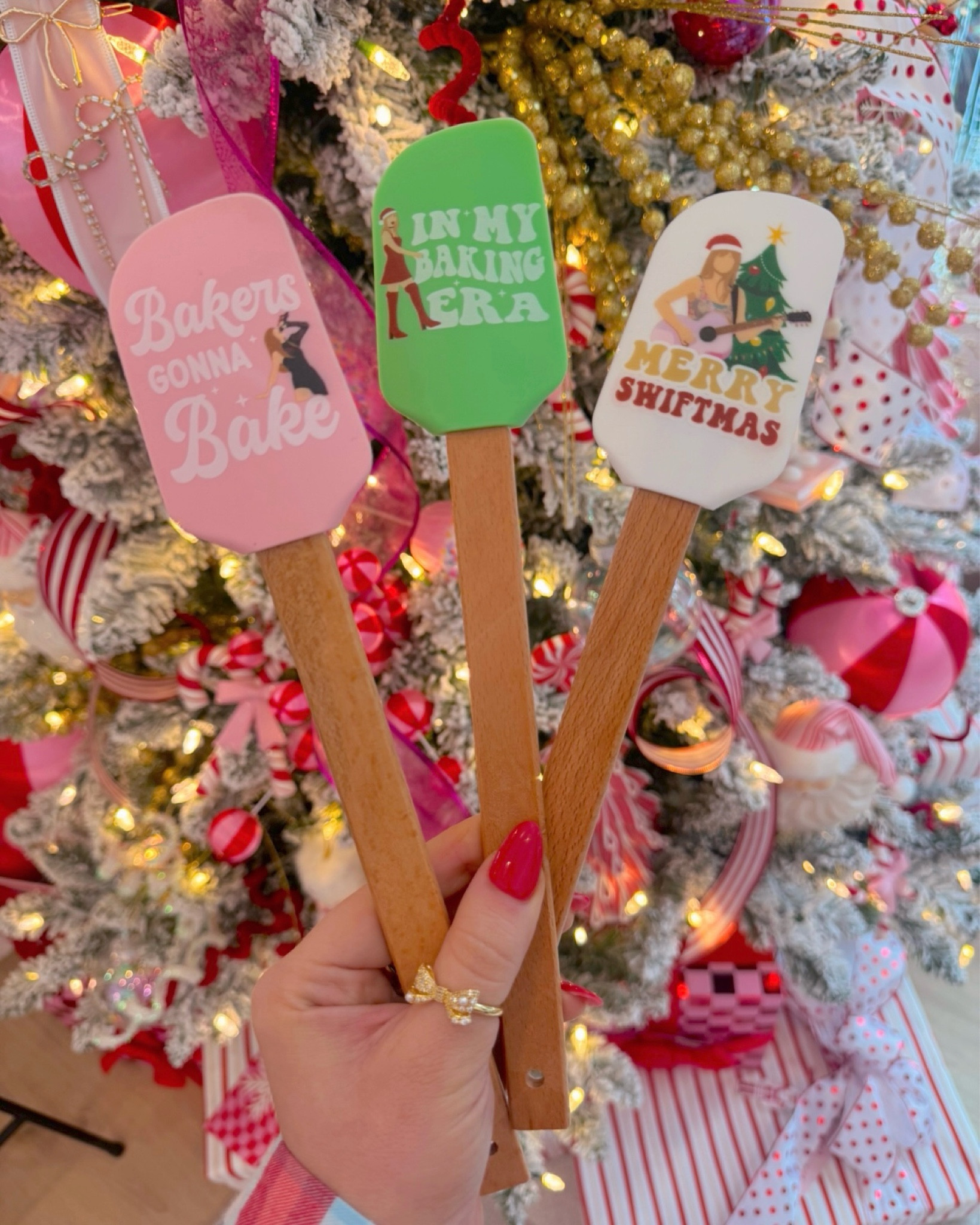 Amazon last minute gift idea 🎁 Fast 2 day shipping! Taylor Swift Spatulas

Taylor swift, spatulas, stocking stuffers, Last minute gifts, gift ideas, amazon, Amazon gifts, Amazon gift ideas, Madison Payne 

#LTKHoliday #LTKSeasonal #LTKGiftGuide