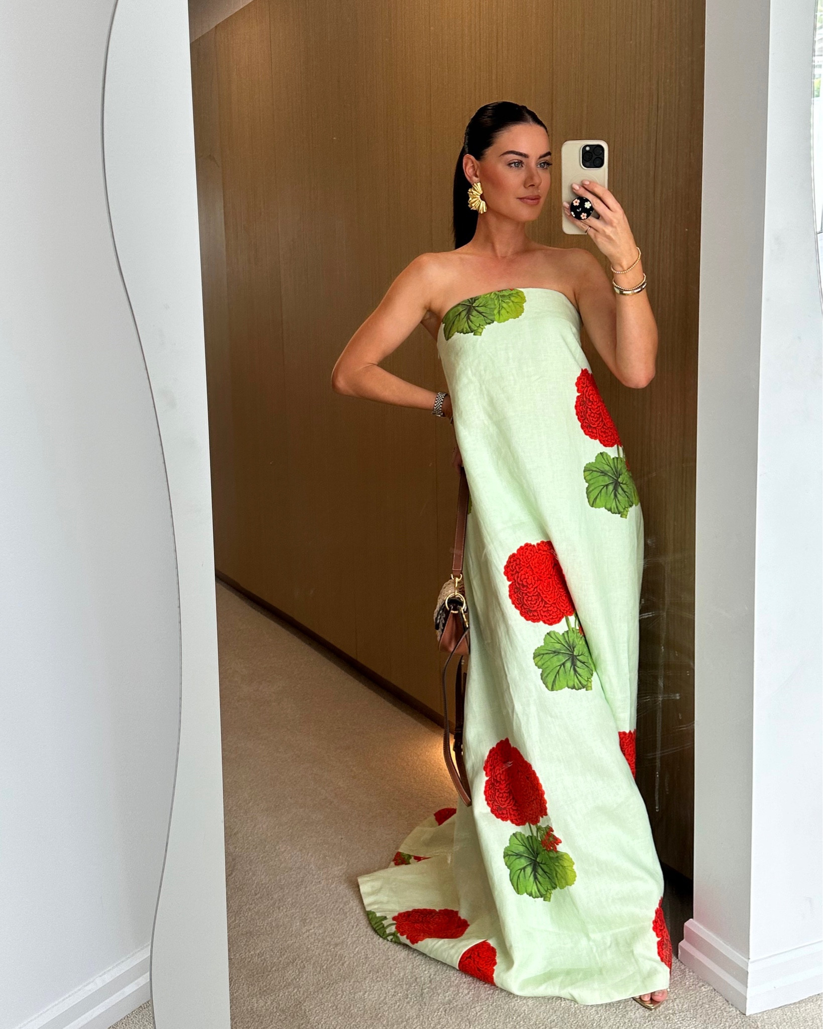 flower power 

#LTKbump #LTKHoliday #LTKSeasonal