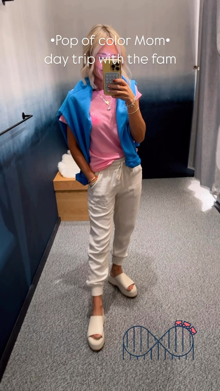 Joggers in xs
Sweatshirt and tee both TTS in XS
Sorel sandals- so comfy and so versatile 
I am 6.5 or 7 and did a 7

#LTKStyleTip #LTKShoeCrush #LTKOver40