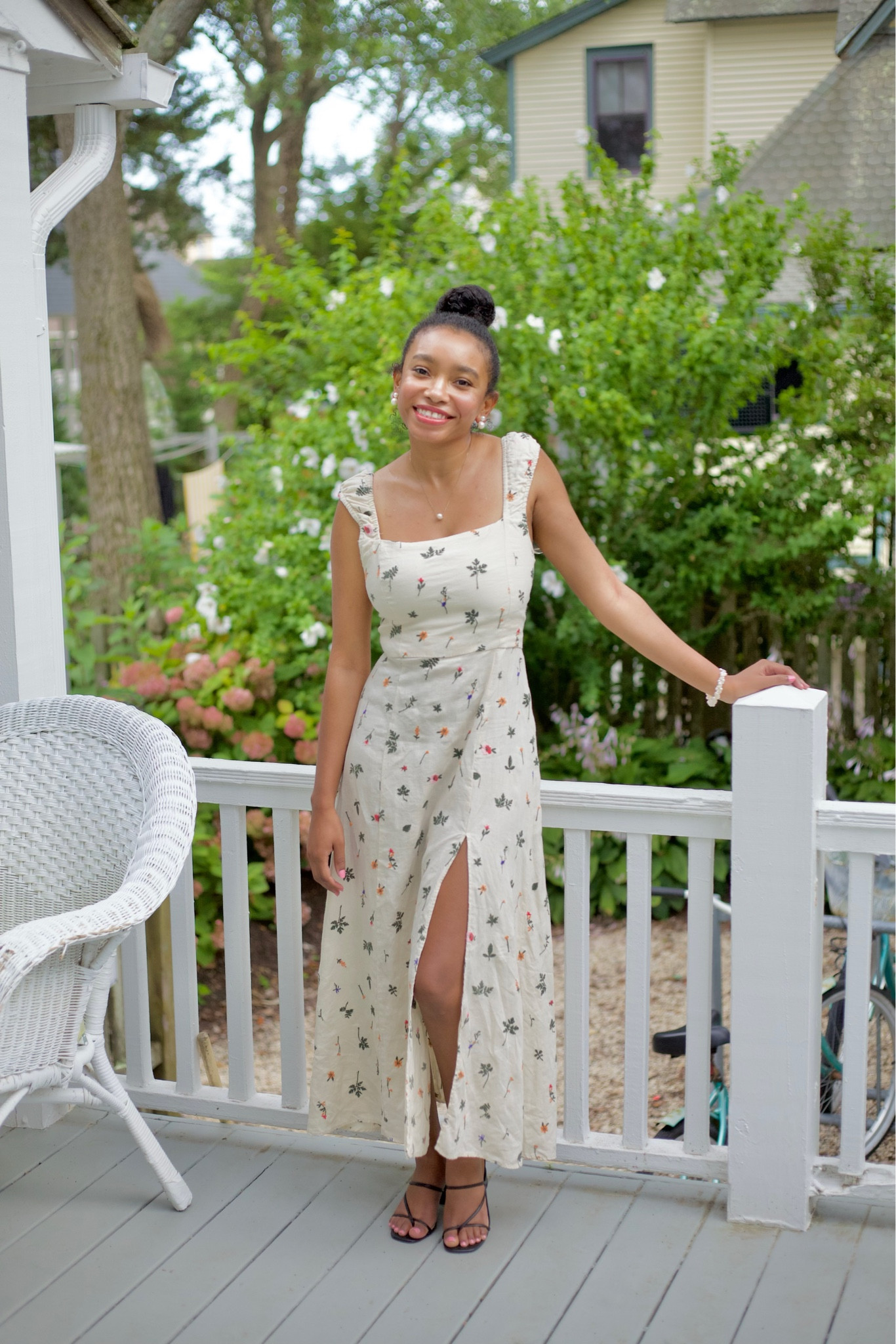 DRESS: Zara “embroidered linen dress"
SHOES: linked similar