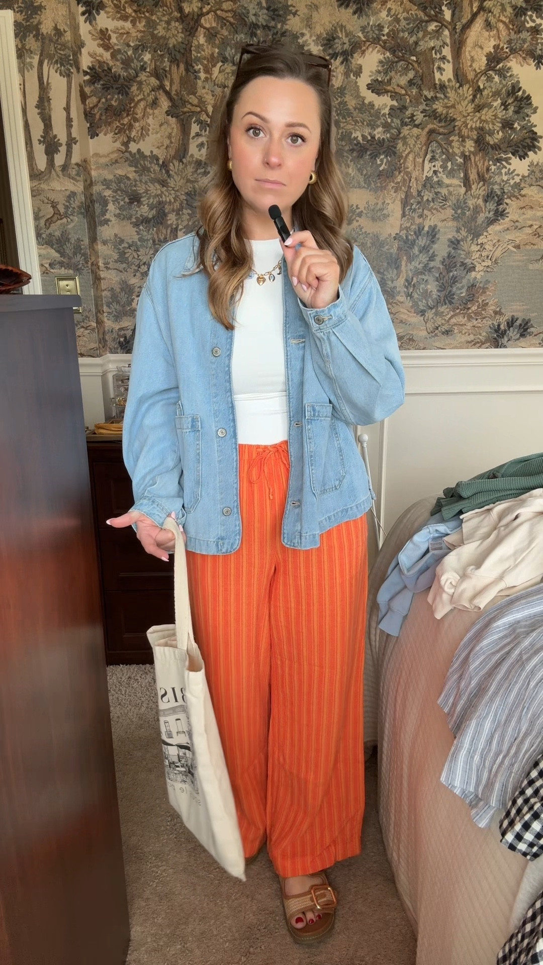 Perfect spring outfit! Pants are from last year but I have similar options linked! 

#LTKmomlife #LTKSaleAlert #LTKootd