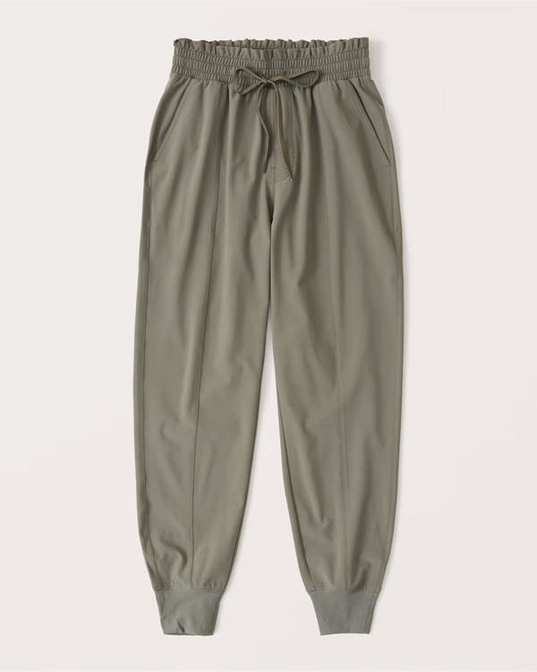 Traveler Joggers | Abercrombie & Fitch (US)