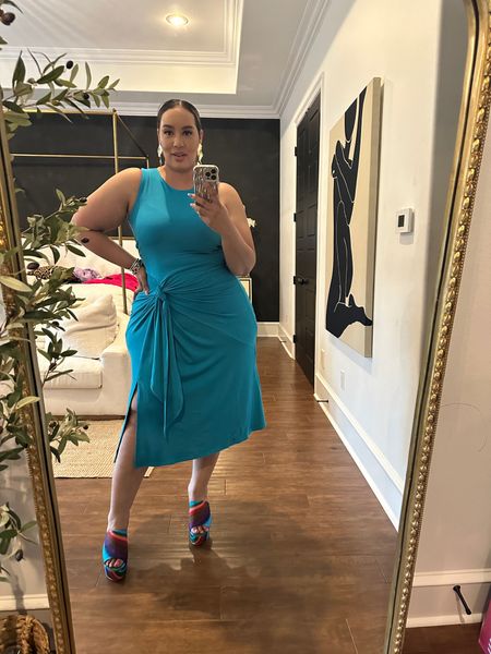 This walmart dress is a stunner! K
 Grabbing every color! 

#LTKfindsunder50 #LTKplussize #LTKmidsize