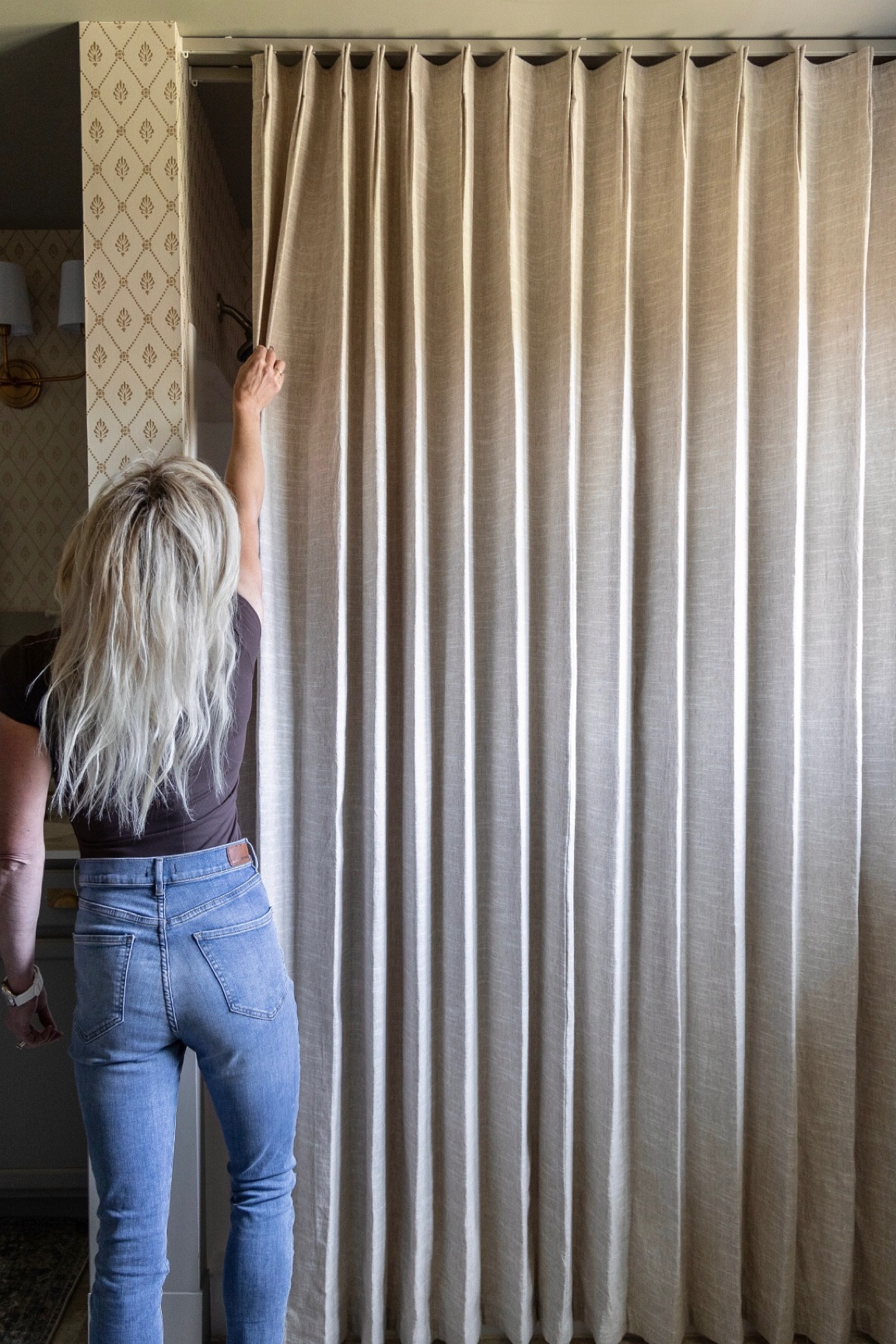 Custom pinch pleat shower curtain? Why not!? On a curtain track? Even better!

Curtain panel is from @twopages
Fabric: Jawara Luxury Heavyweight Linen Cotton
Color: Oatmeal
Header Style: Pinch Pleat
Liner: Privacy Liner 90gsm
Memory Shaped: Yes

#LTKhome #LTKunder100 #LTKunder50