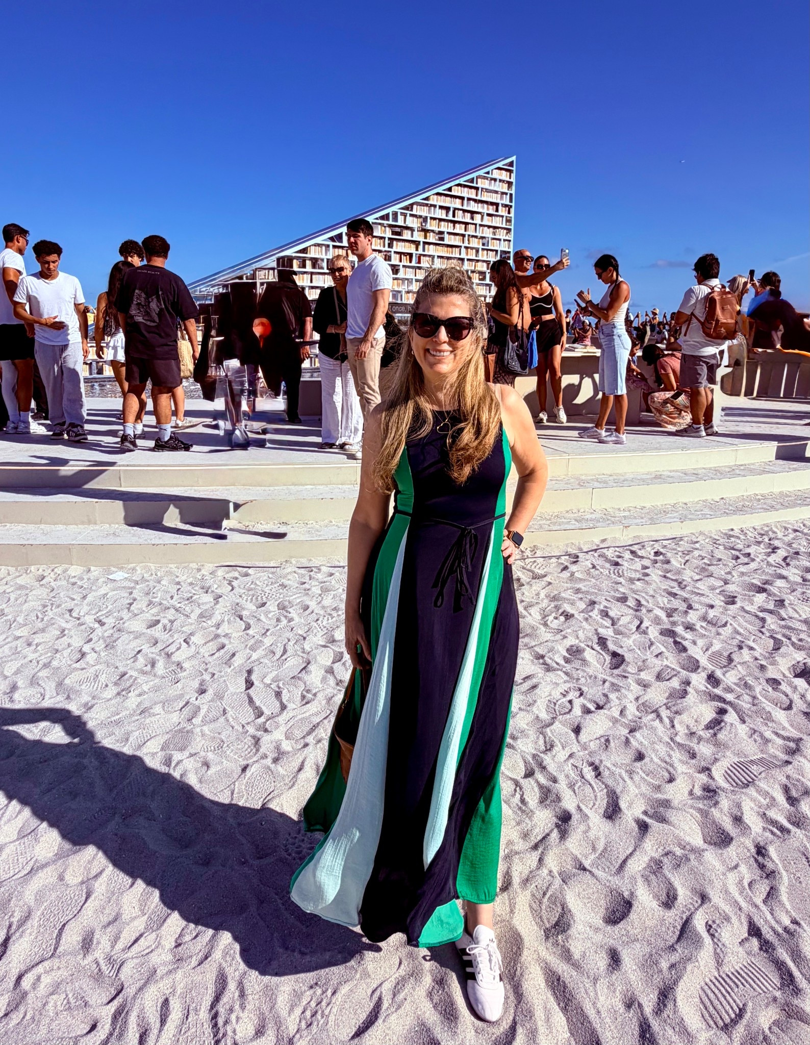 #maxidress #beachy #colorblock #flowing /#myadidas

#LTKTall #LTKdayinmylife #LTKTravel