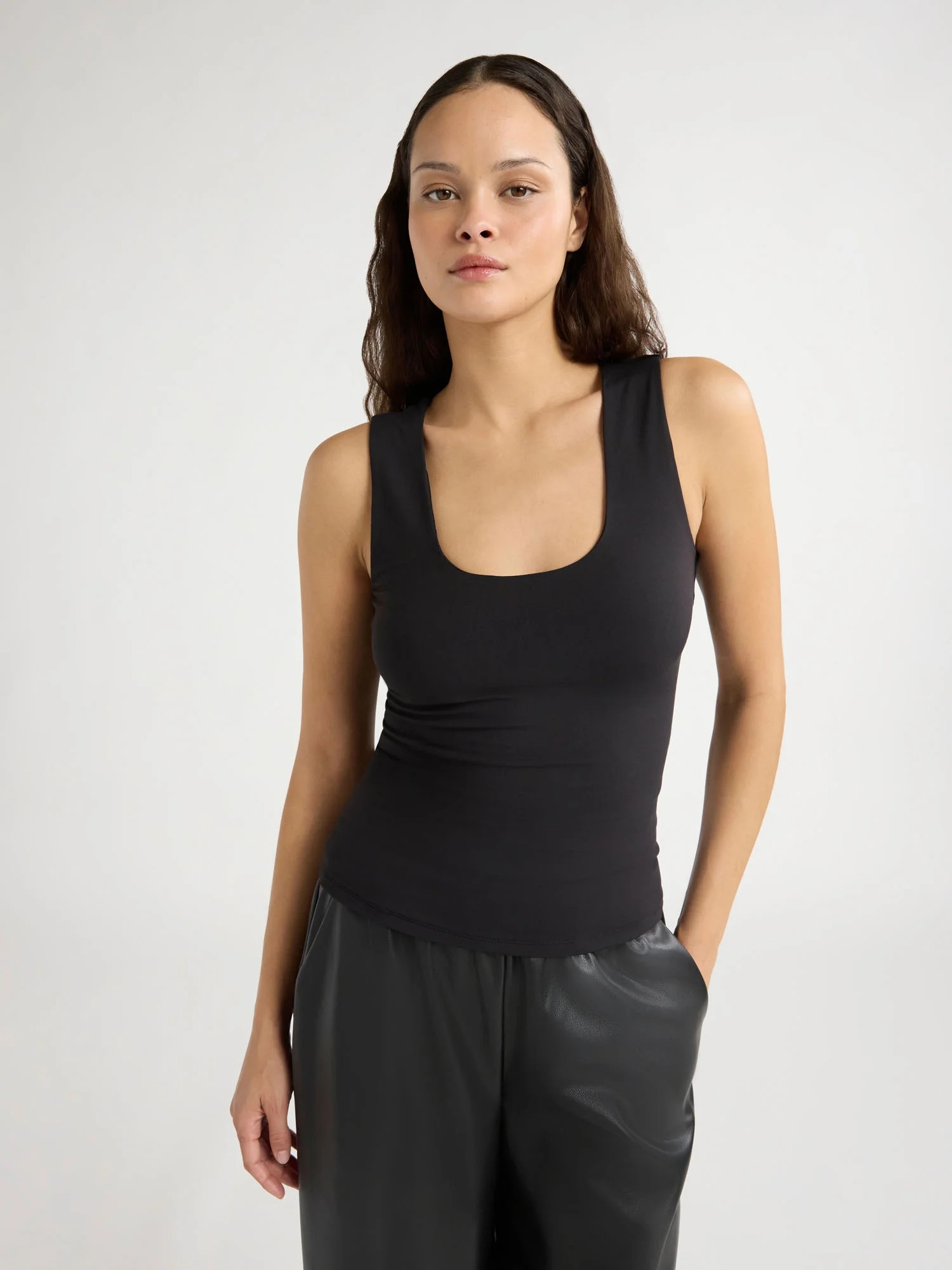 Scoop Women's Sleeveless Scoop Neck Contour Top, Sizes XS-XXL | Walmart (US)