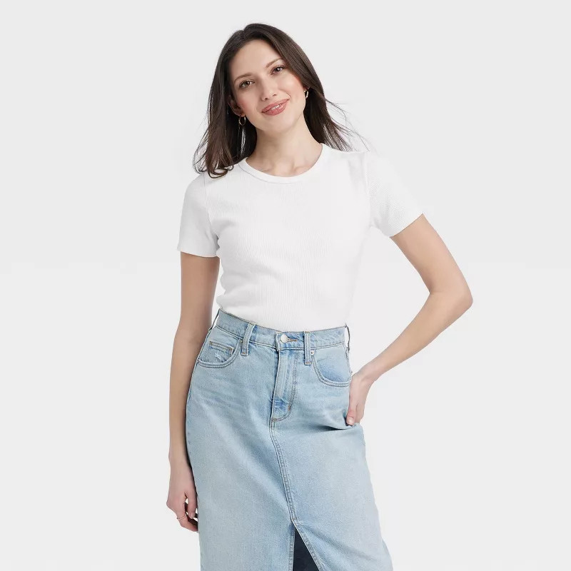 Women's Shrunken Short Sleeve T-Shirt - Universal Thread™ | Target