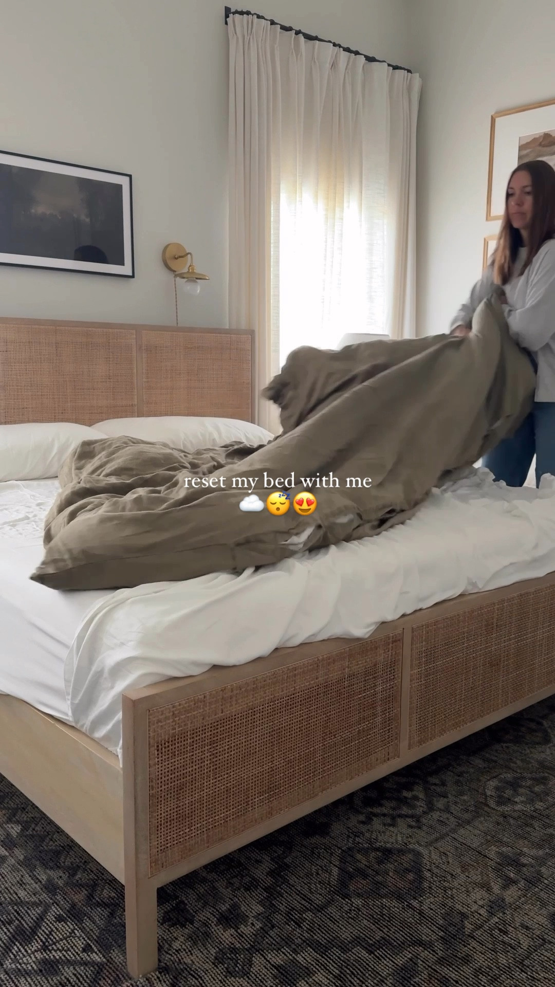 Reset my bed with me! Just wait until you see the duvet cover 🫣😍

Featured bedding from @onequince:
+ Bamboo sheet set in olive 
+ European linen duvet cover in cafe gingham
+ Organic ribbed cotton coverlet in olive

My favorite bedding and my favorite colors! #quincepartner

#LTKStyleTip #LTKHome