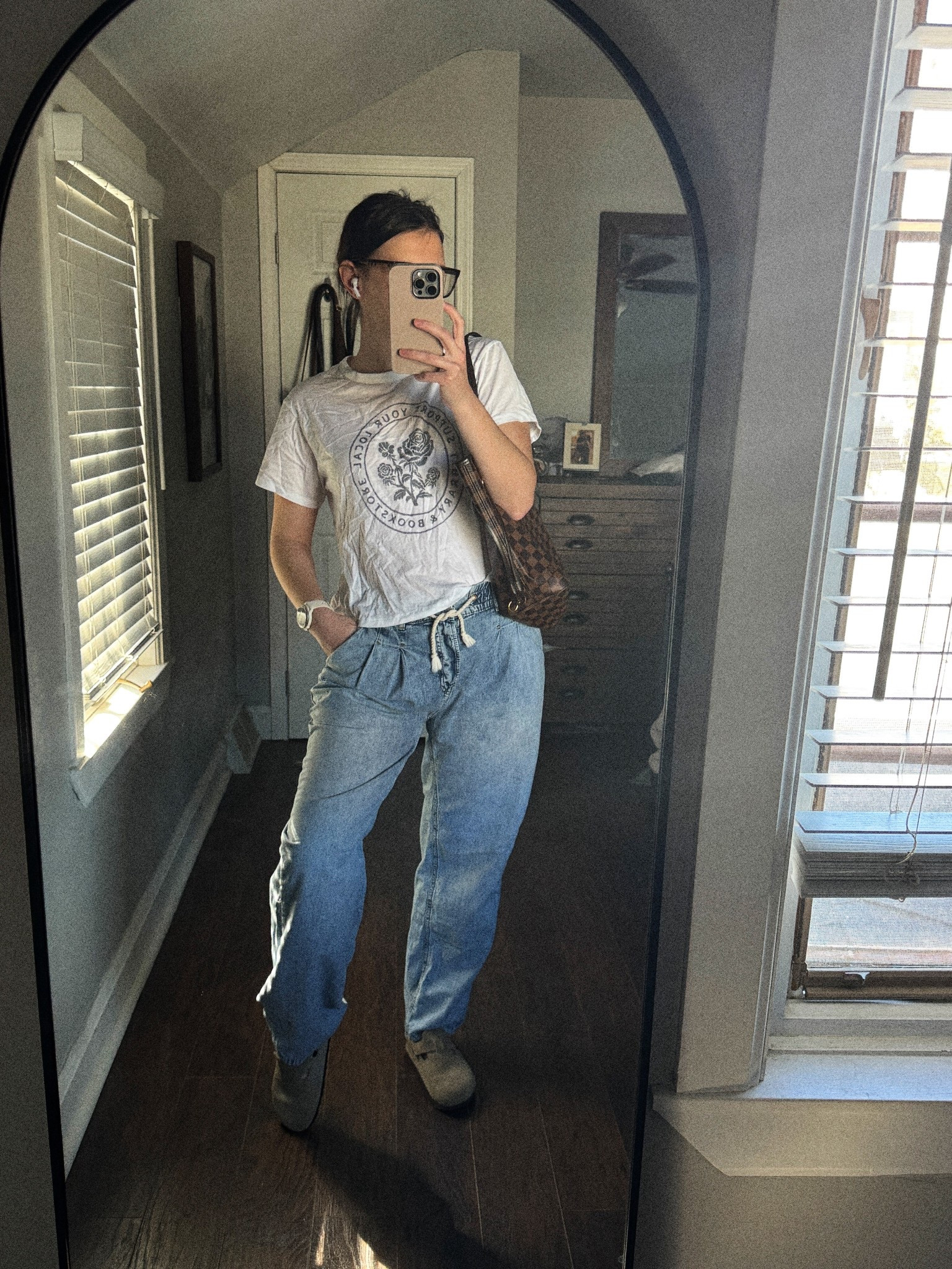 Quick outfit share! Free People jeans and top is American Eagle

#LTKgrwm #LTKmomlife #LTKootd