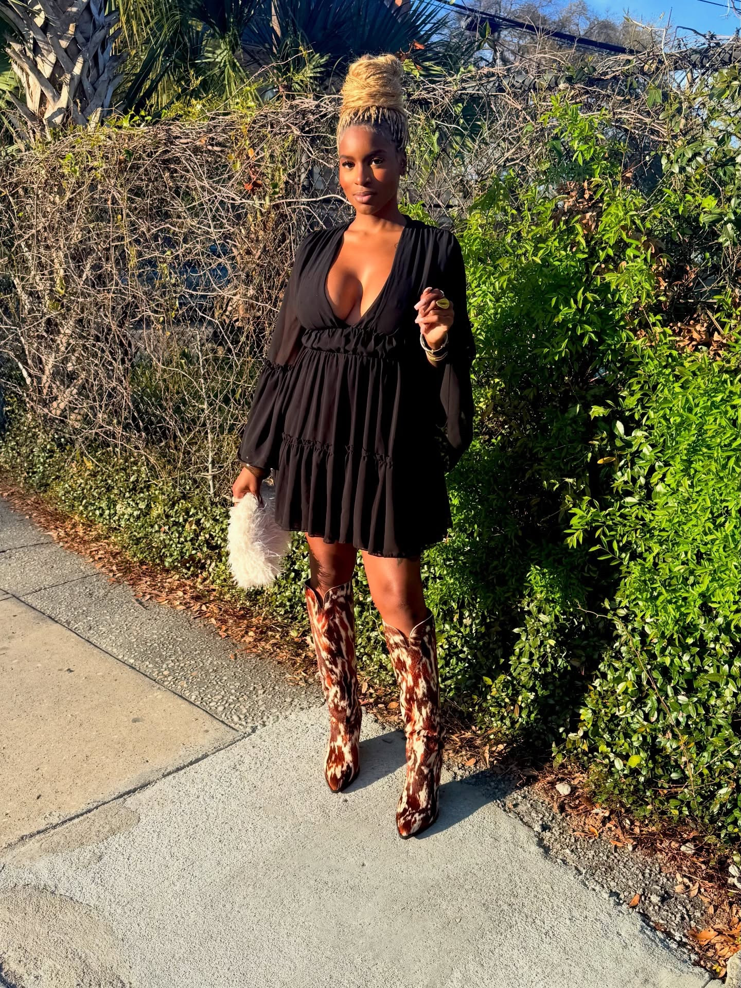 This dress is such a perfect staple, and these boots? A statement piece! Together they were a showstopper at happy hour. 

boots: @marcnolanofficial 
dress: @prettylittlething 
bag: @sheinofficial

#charlestoninfluencer #charlestonstyle #happyhour #goldenhour #styleinspo

#LTKootd #LTKMidsize #LTKSeasonal